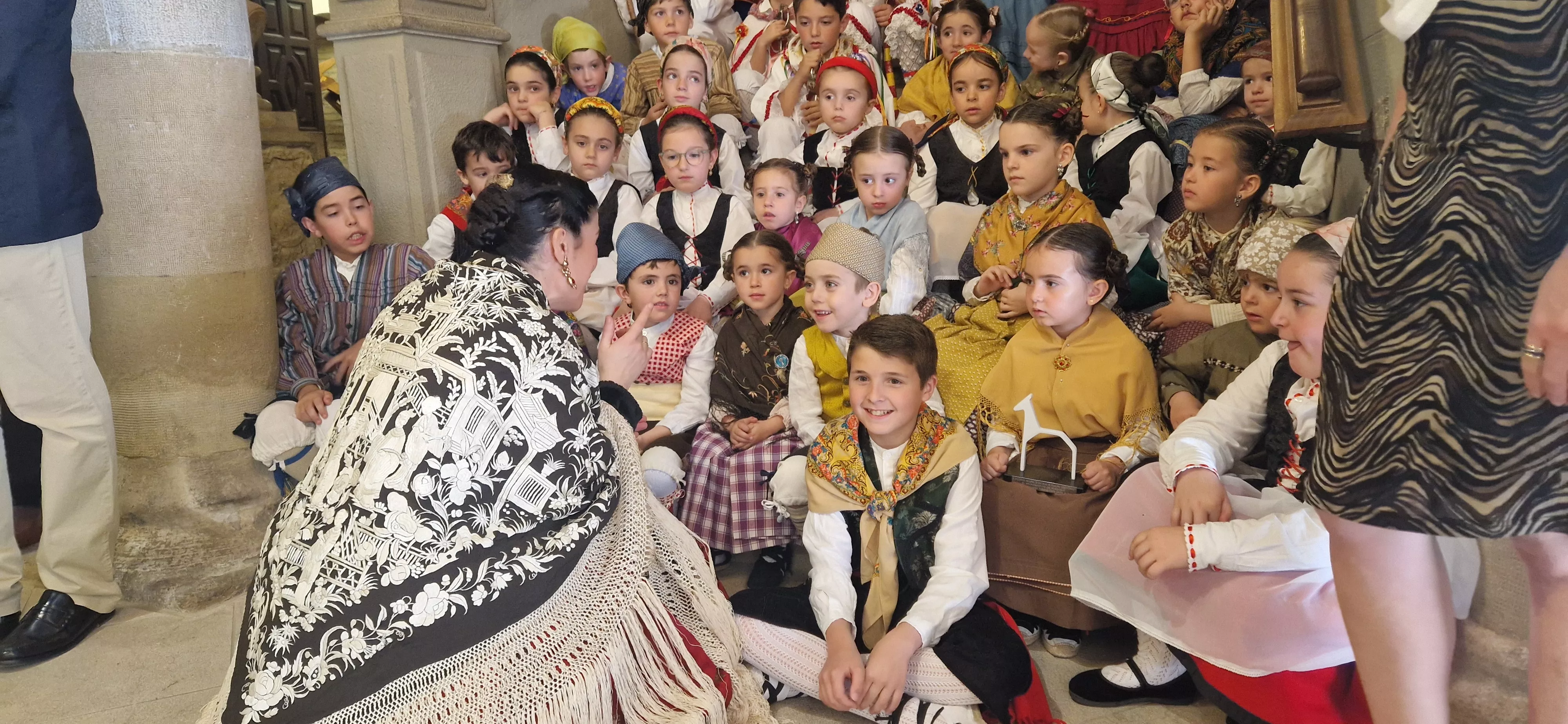  Recepción en el Ayuntamiento. IX Encuentro Nacional de Escuelas de Folklore José Rodrigo. Foto Myriam Martínez 