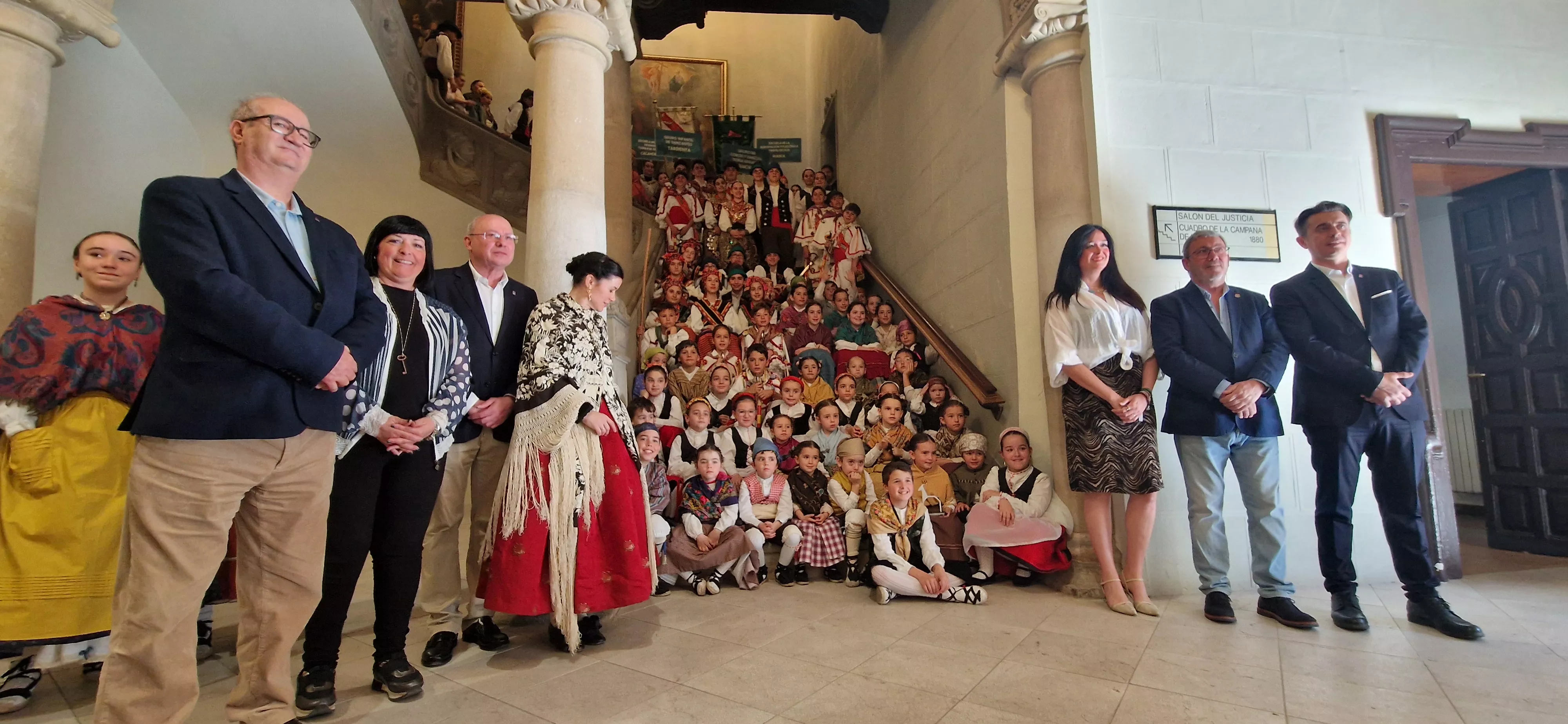  Recepción en el Ayuntamiento. IX Encuentro Nacional de Escuelas de Folklore José Rodrigo. Foto Myriam Martínez 