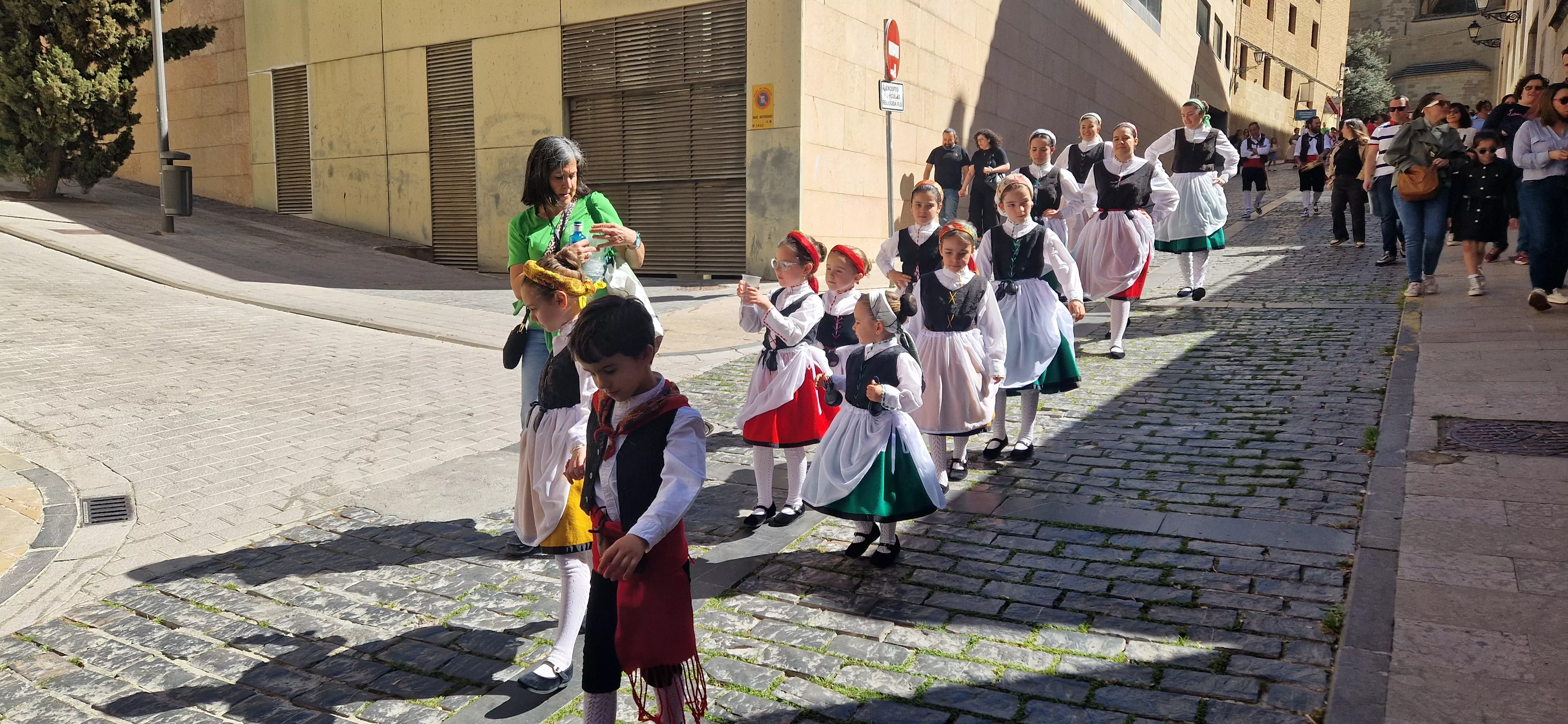 Escuela Municipal de Danzas "Isidra M Santos" de Calahorra. Foto Myriam Martínez 