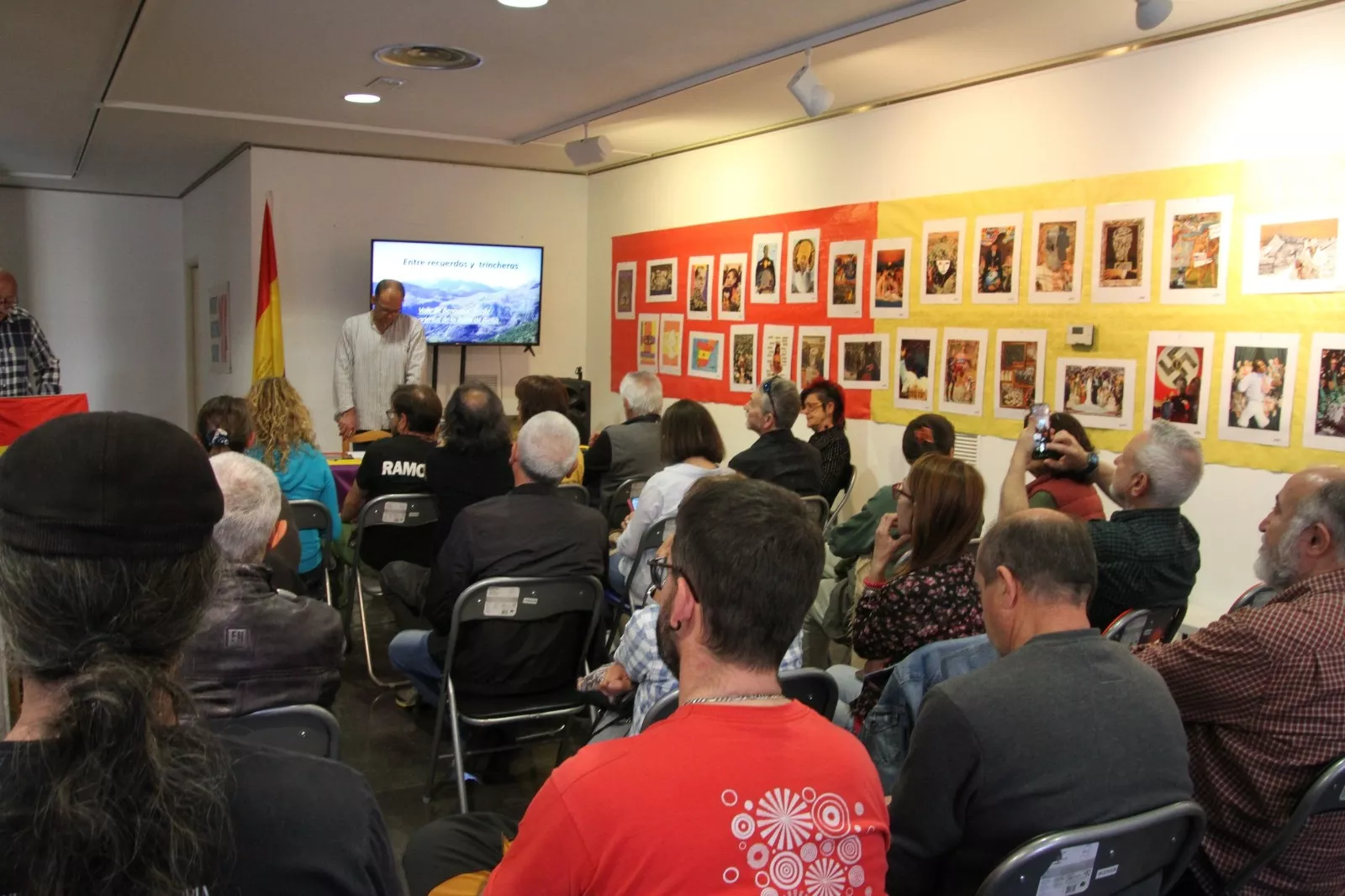  Lorenzo Moliner Otín, en las jornadas culturales de CRMAHU. Foto Carlos Neofato 