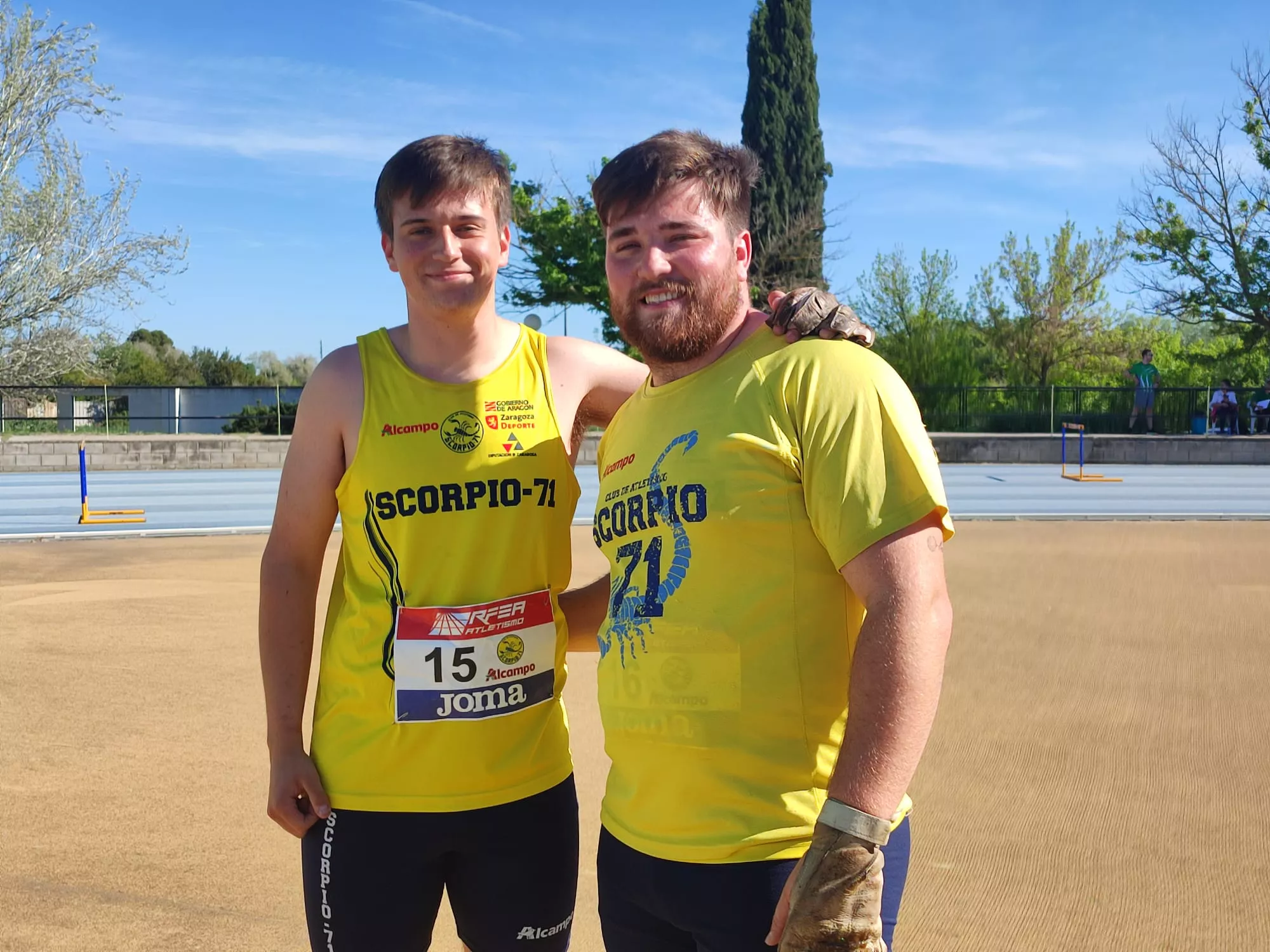 Primera jornada de Liga de Intec-Zoiti. Los hermanos Juan y Javi Díaz.