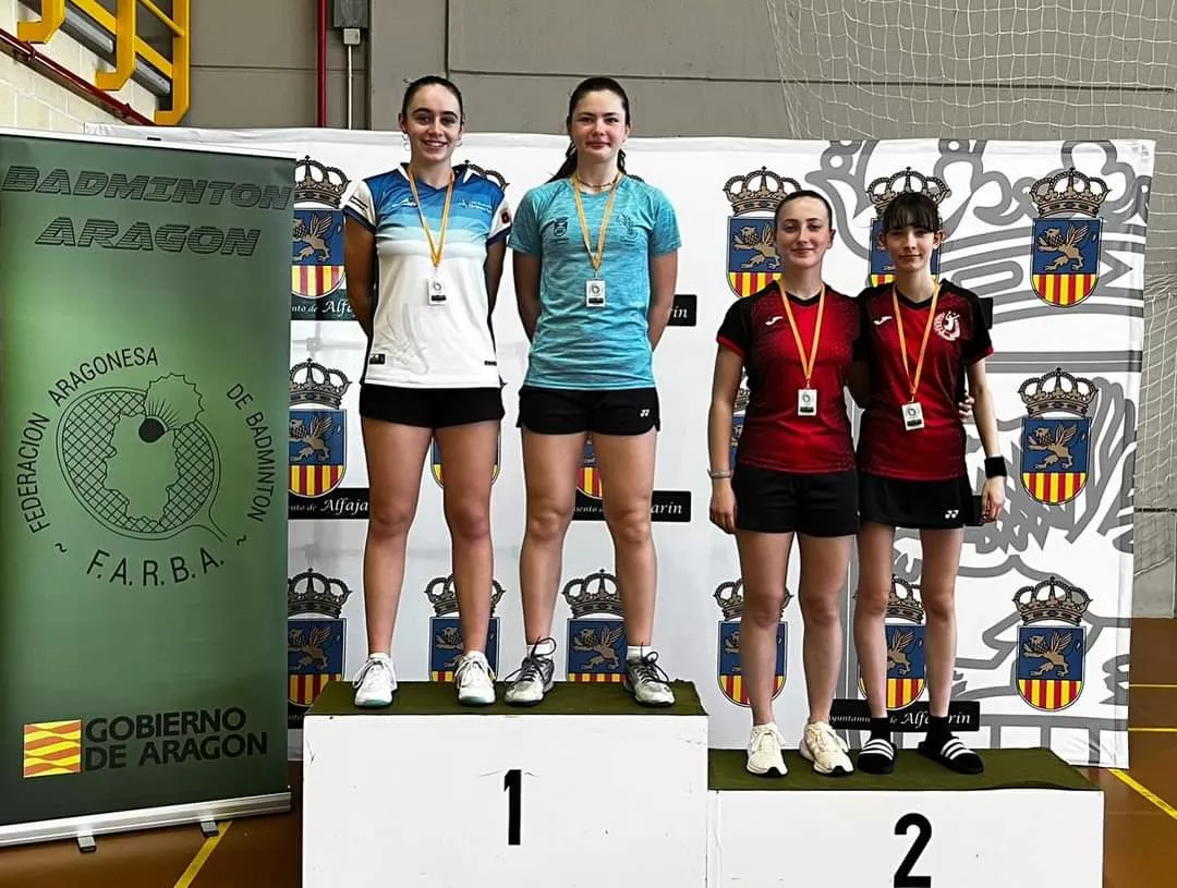 Emma Bibián y Ana Ruiz (VV Osca) subcampeonas dobles femenino Sub 17