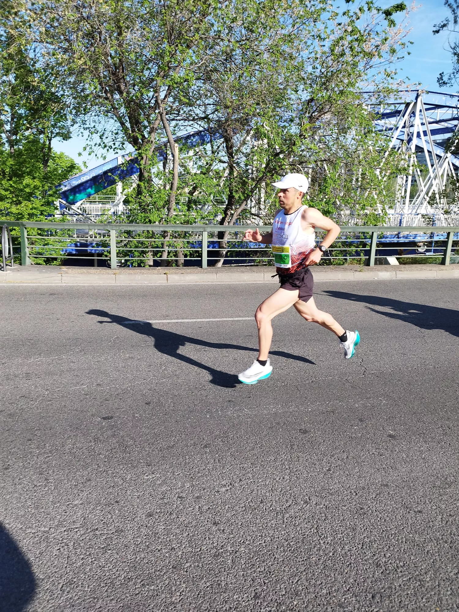 Alberto Puyuelo en el maratón de Zaragoza.