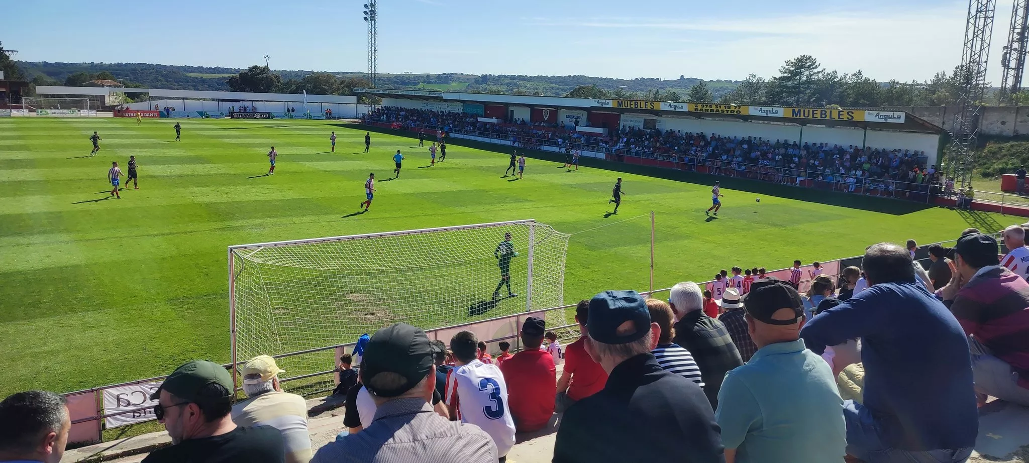 Ambiente en un partido de la UD Barbastro de esta última temporada. Foto: Adrián Mora