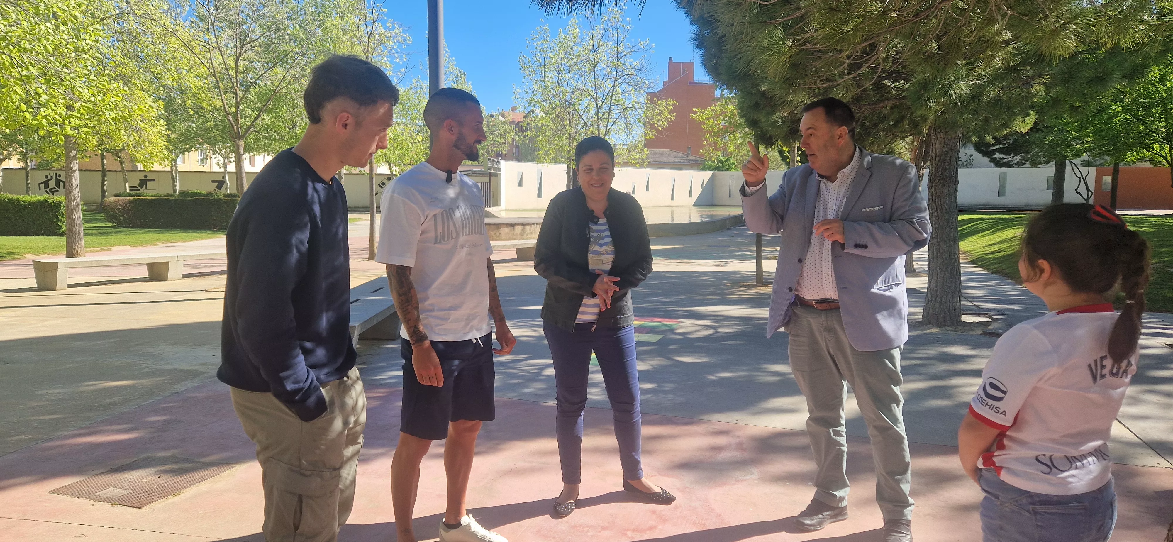  Campaña ¡Huesca, sí se puede! con Óscar Sielva y Rafa Tresaco. Foto Myriam Martínez