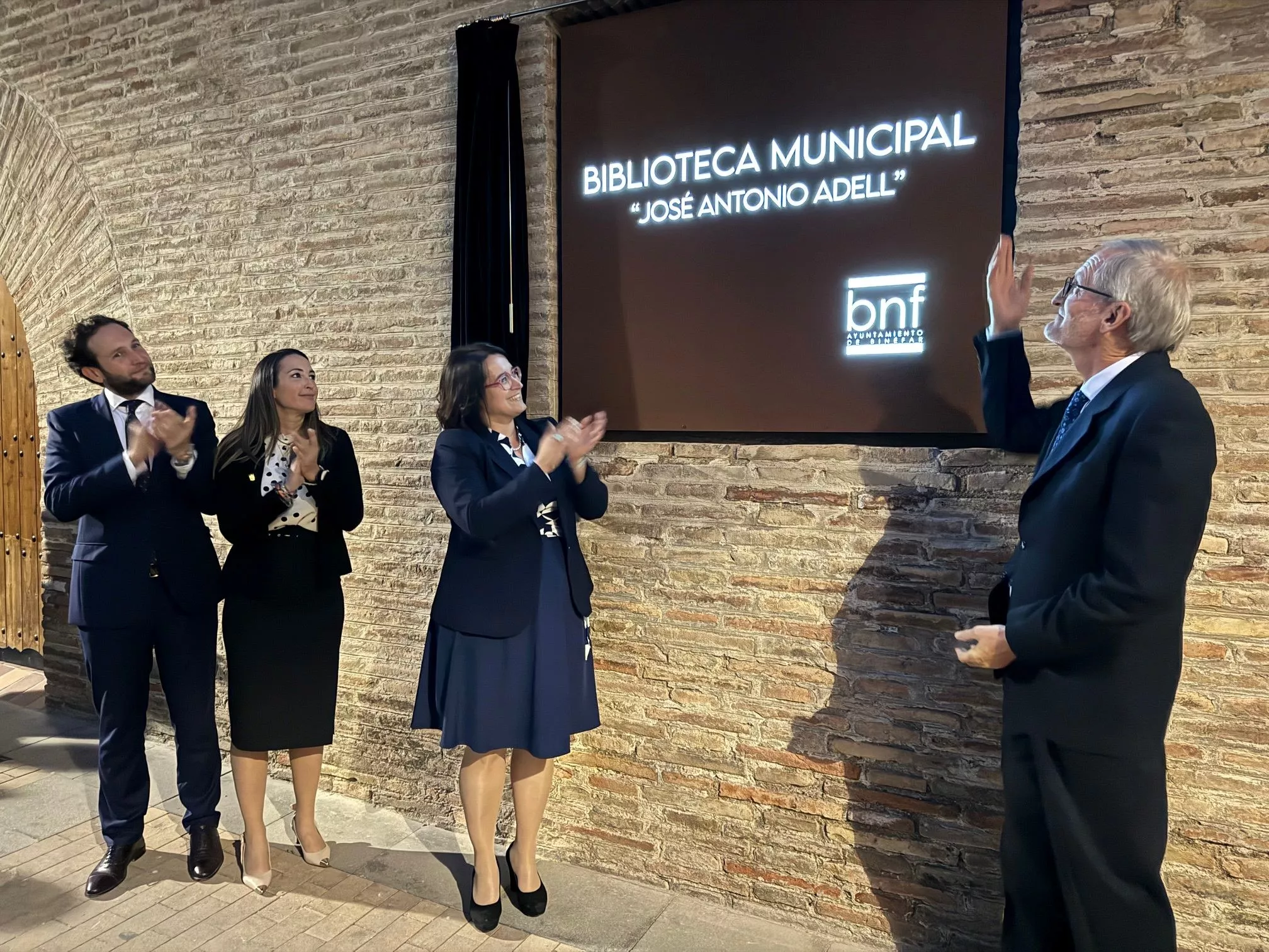 Inauguración del nombre de José Antonio Adell en la Biblioteca de Binéfar