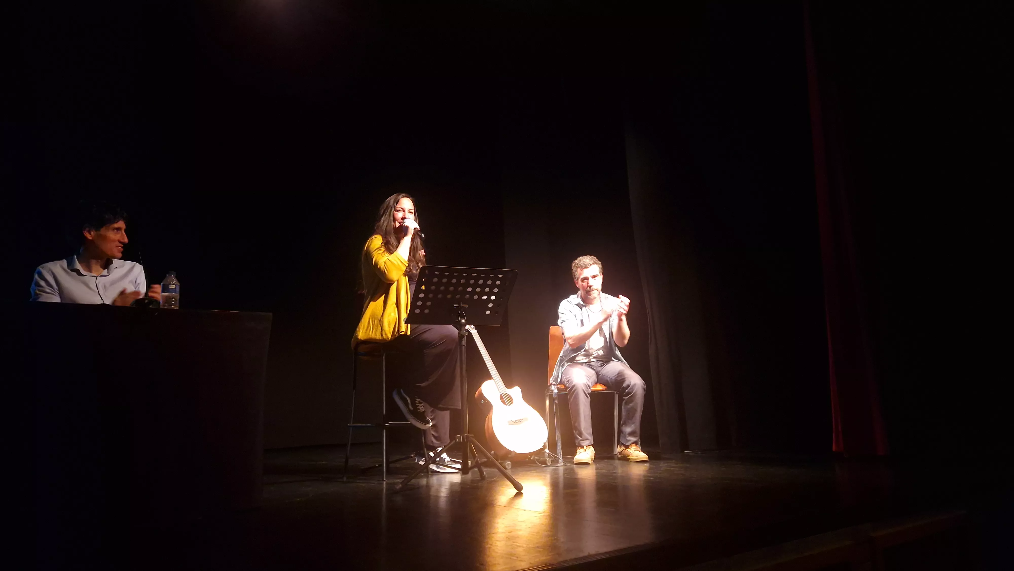 Presentación del libro de Nicolás Sesma en Huesca.  Foto Myriam Martínez