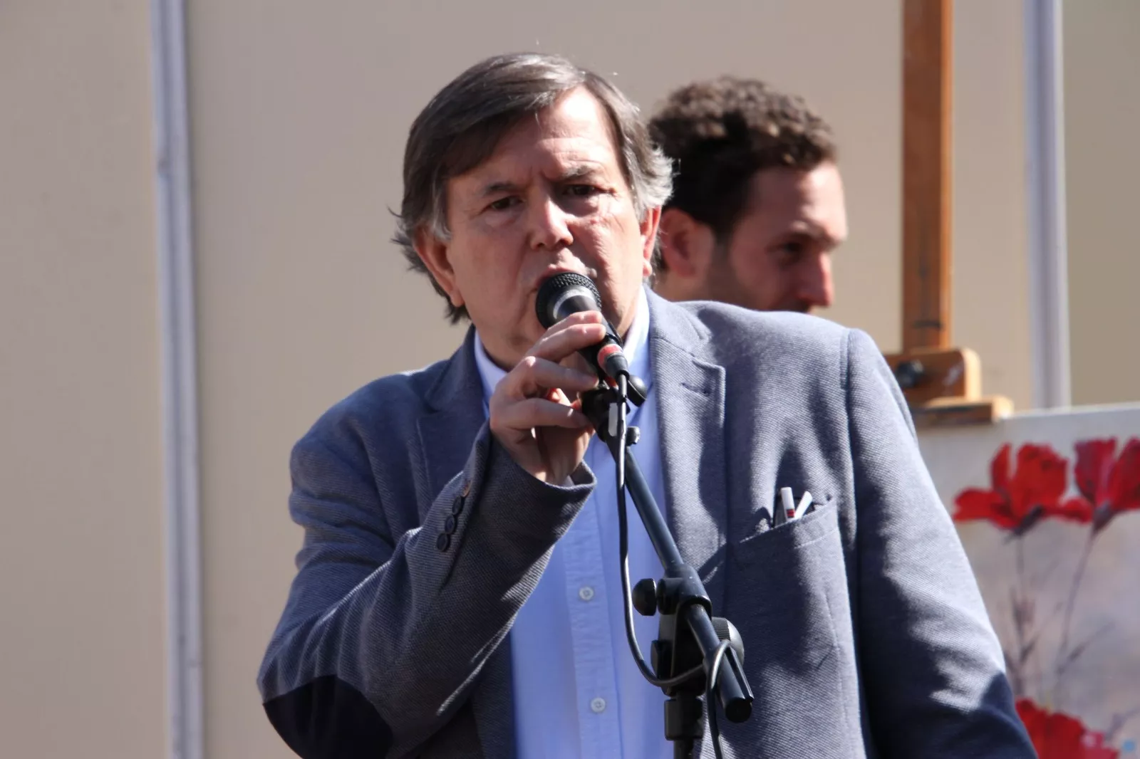 Entrega de menciones y obsequios escolares. Foto Carlos Neofato