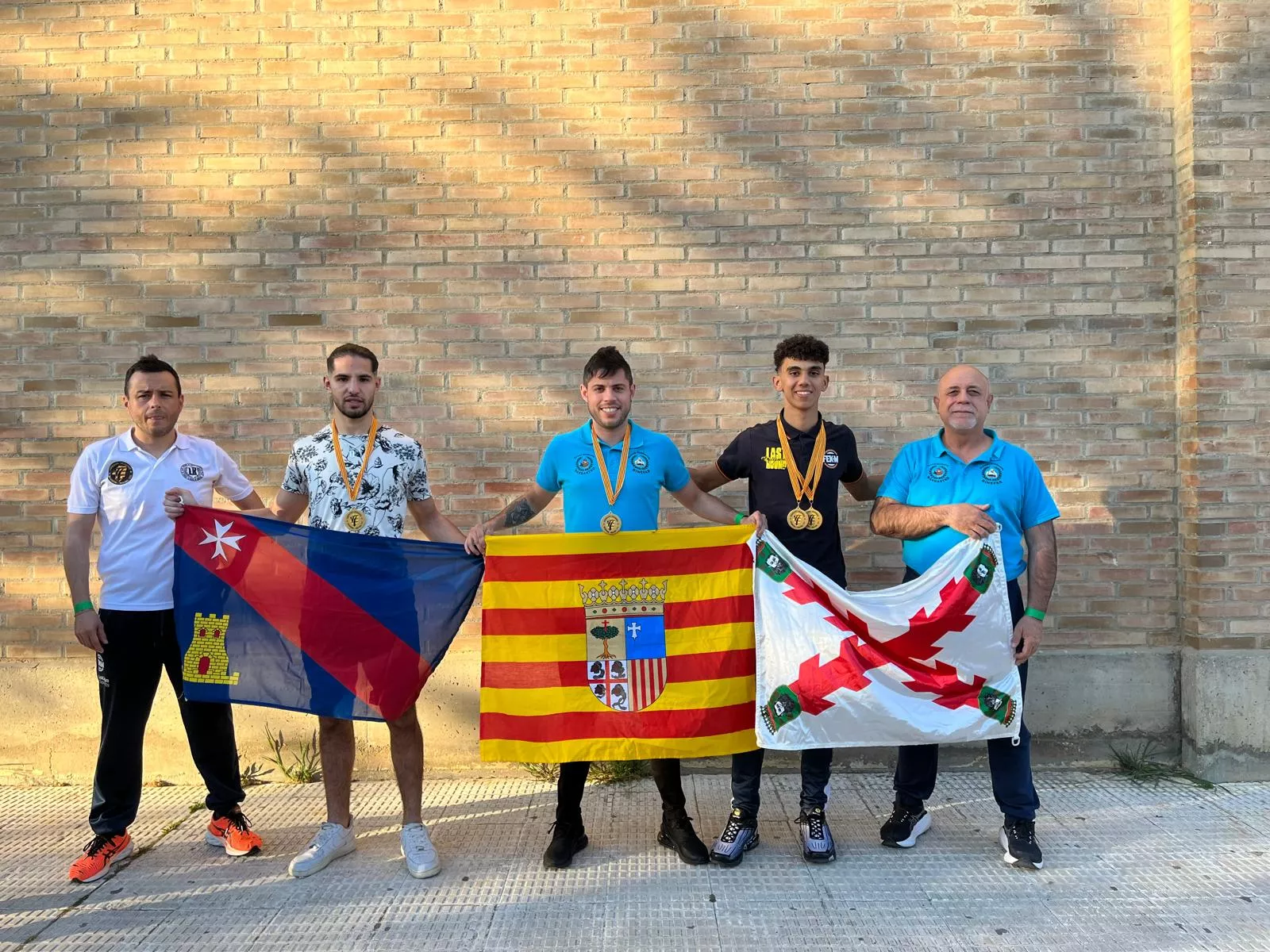 Seis dulces medallas para los altoaragoneses en el regional de kickboxing