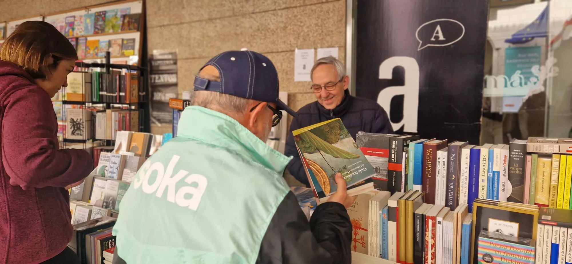 Celebración del Día del Libro en los Porches de Galicia de Huesca. Foto: Myriam Martínez