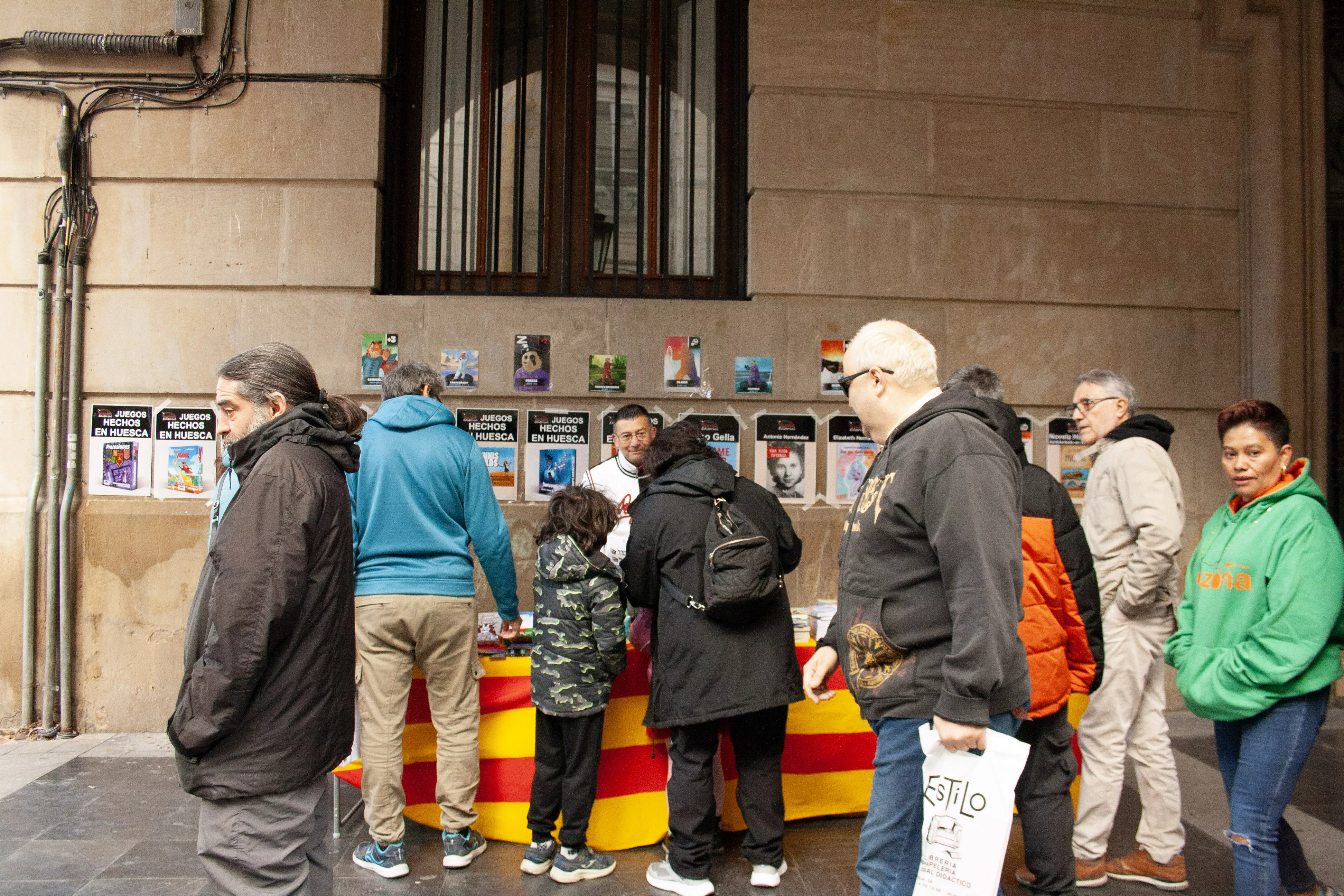 Celebración del Día del Libro en los Porches de Galicia de Huesca. Foto: Meli Armoa