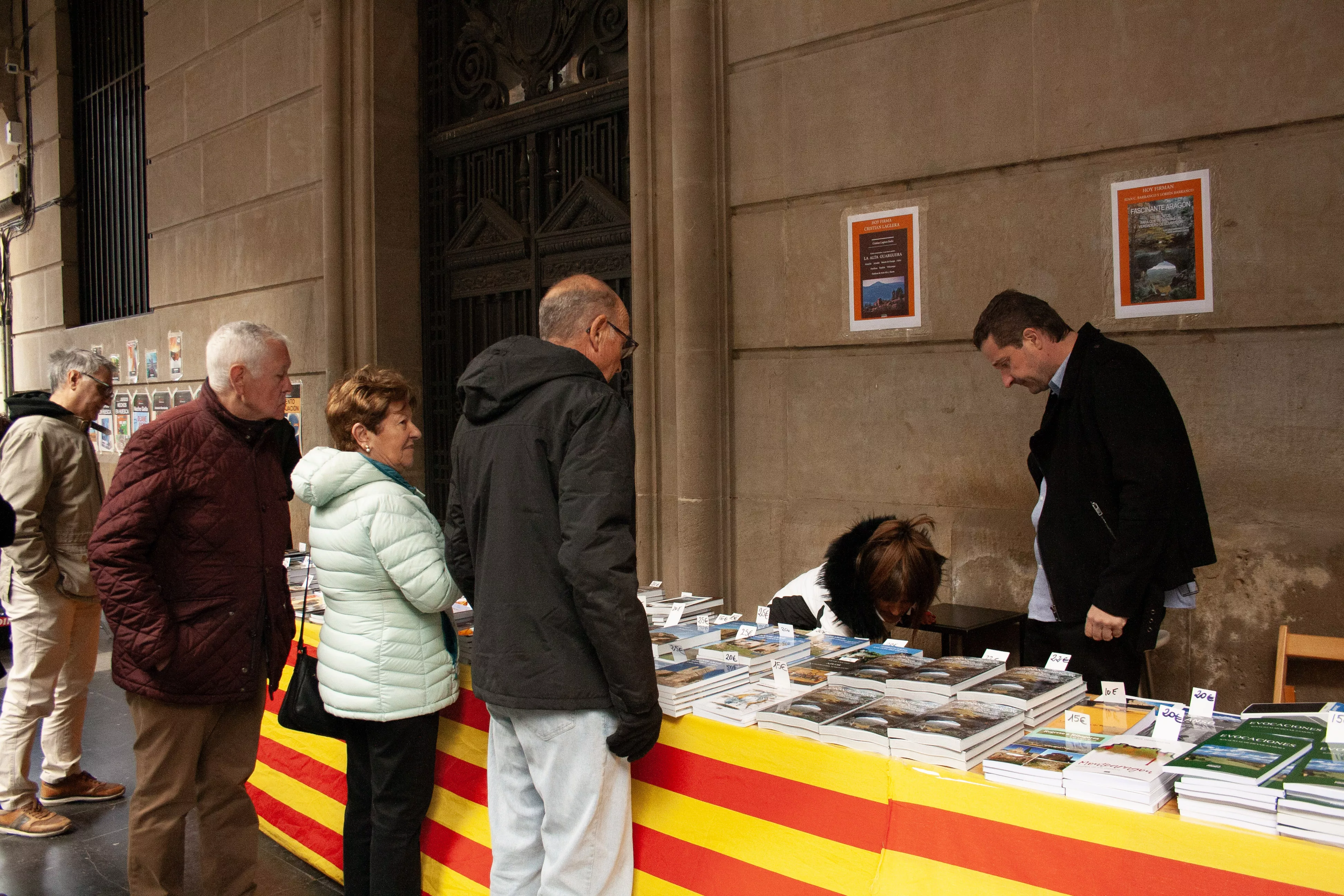 Celebración del Día del Libro en los Porches de Galicia de Huesca. Foto: Meli Armoa