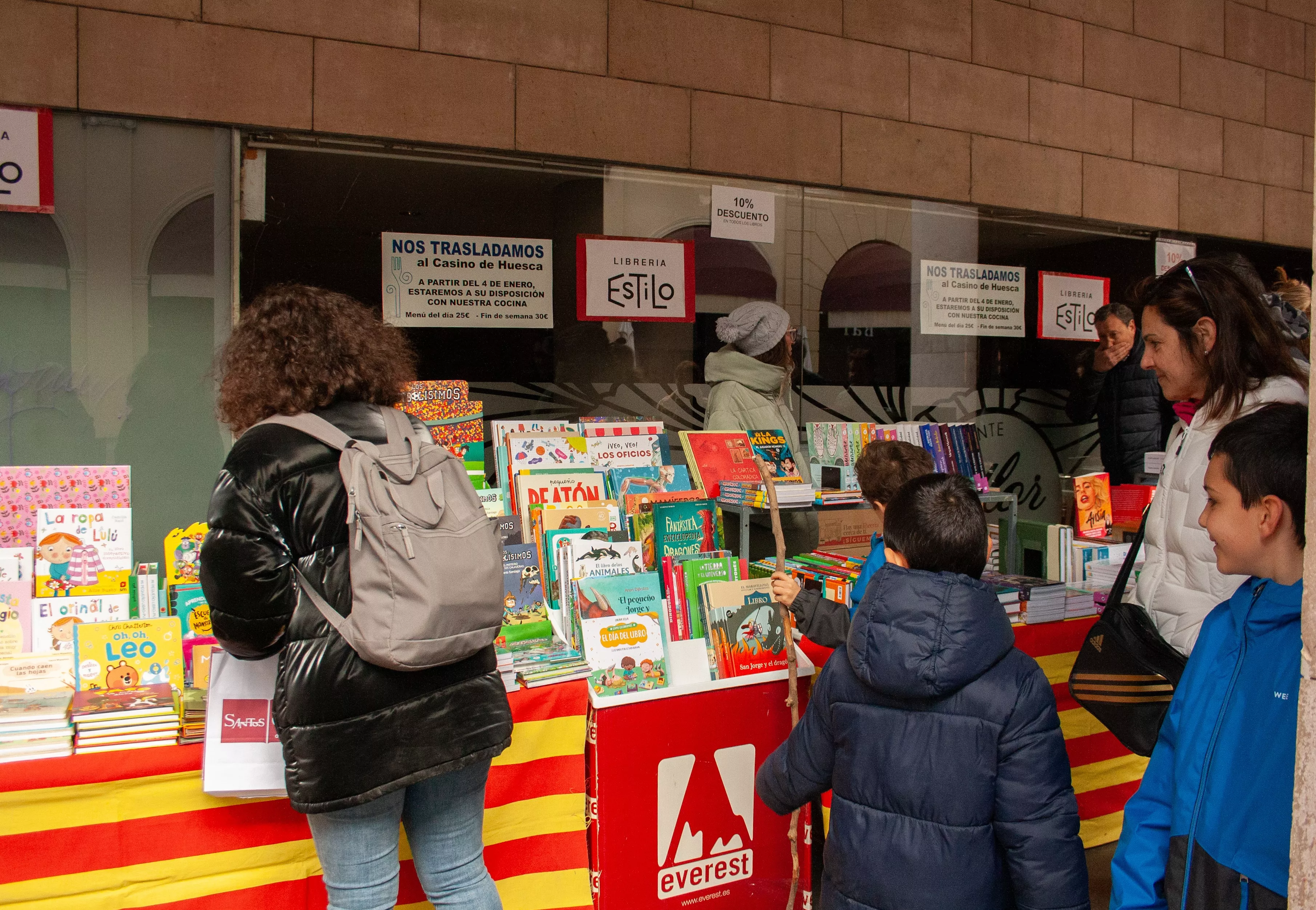Celebración del Día del Libro en los Porches de Galicia de Huesca. Foto: Meli Armoa