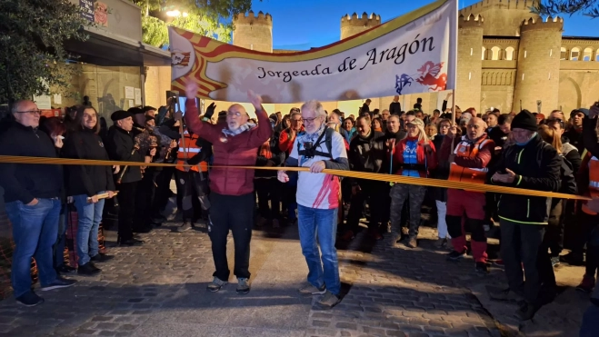 Jorgeada 2024. El corte de la cinta para dar la salida, a cargo de Lorenzo Ortas. Jorgeada 2024. El corte de la cinta para dar la salida, a cargo de Lorenzo Ortas.