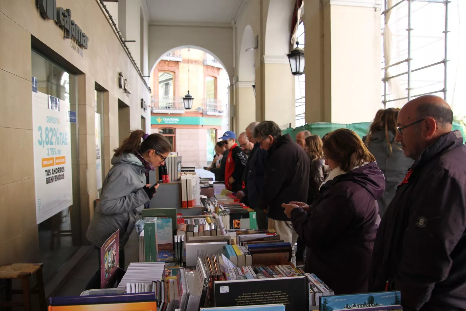 Día del Libro en Huesca. Foto Carlos Neofato 