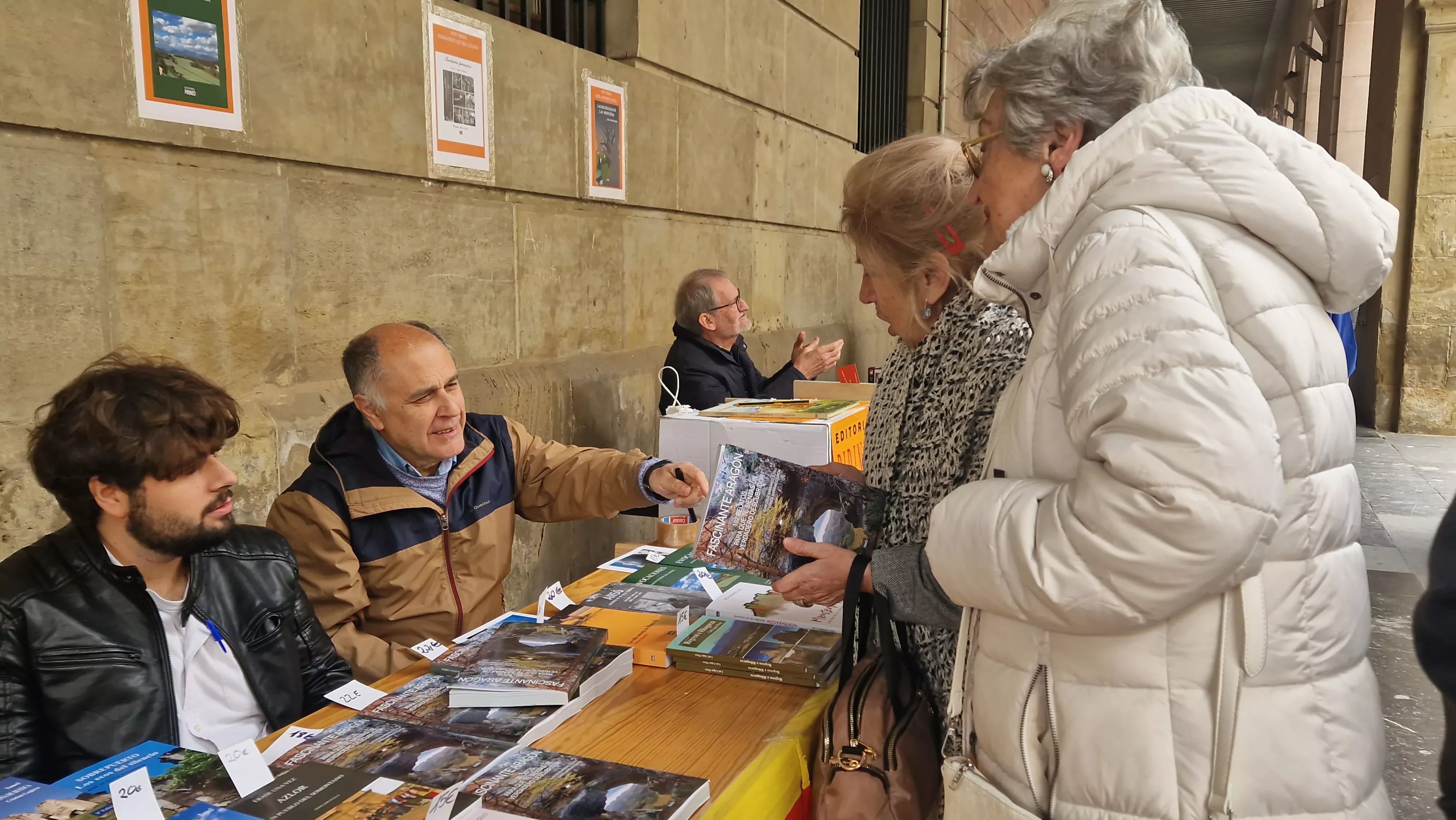 Día del Libro en Huesca. Foto Myriam Martínez