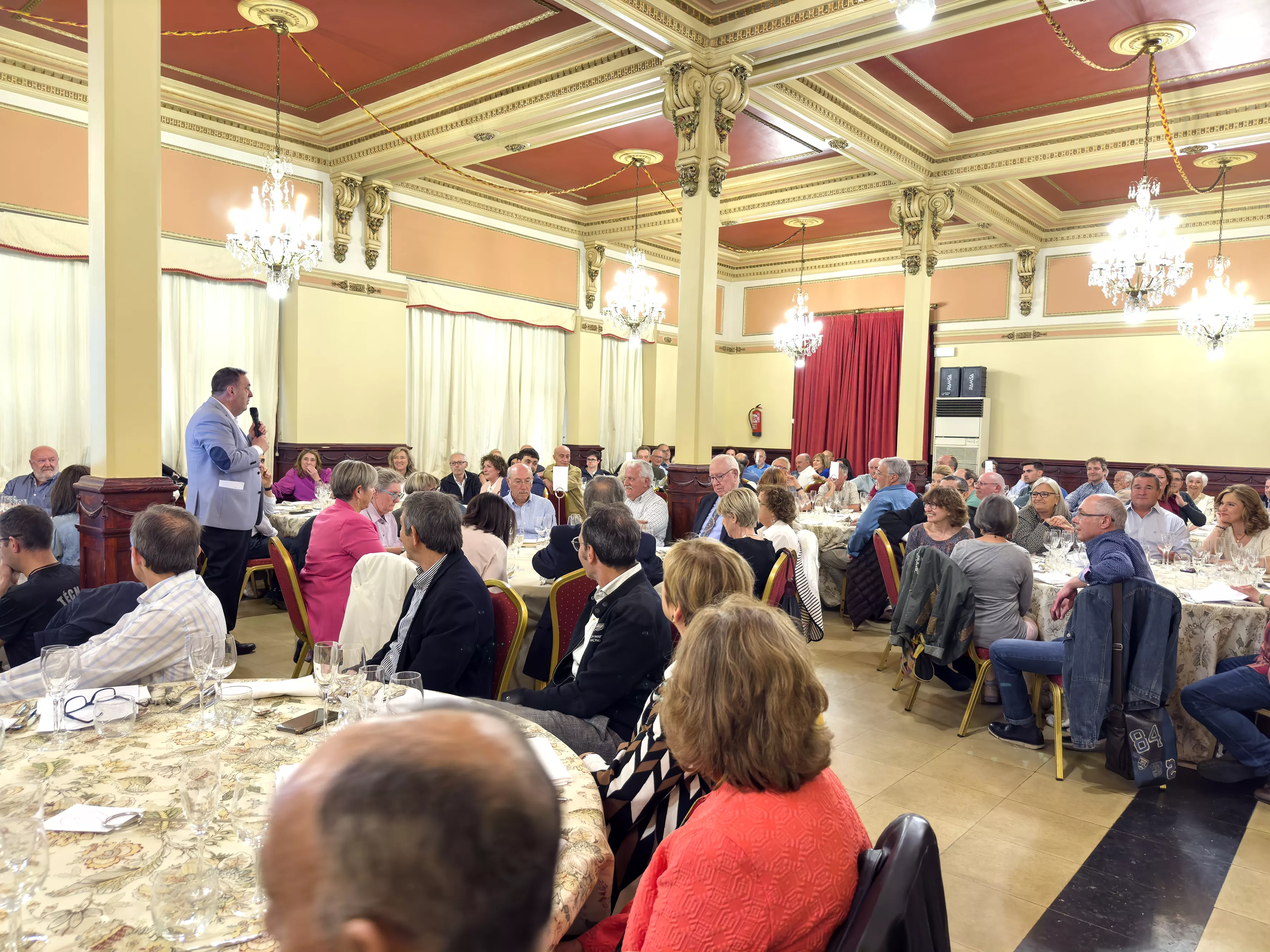 Fiesta de jubilación de Miguel Ángel Blasco, Pichichi. Foto Alejandro Sanagustín