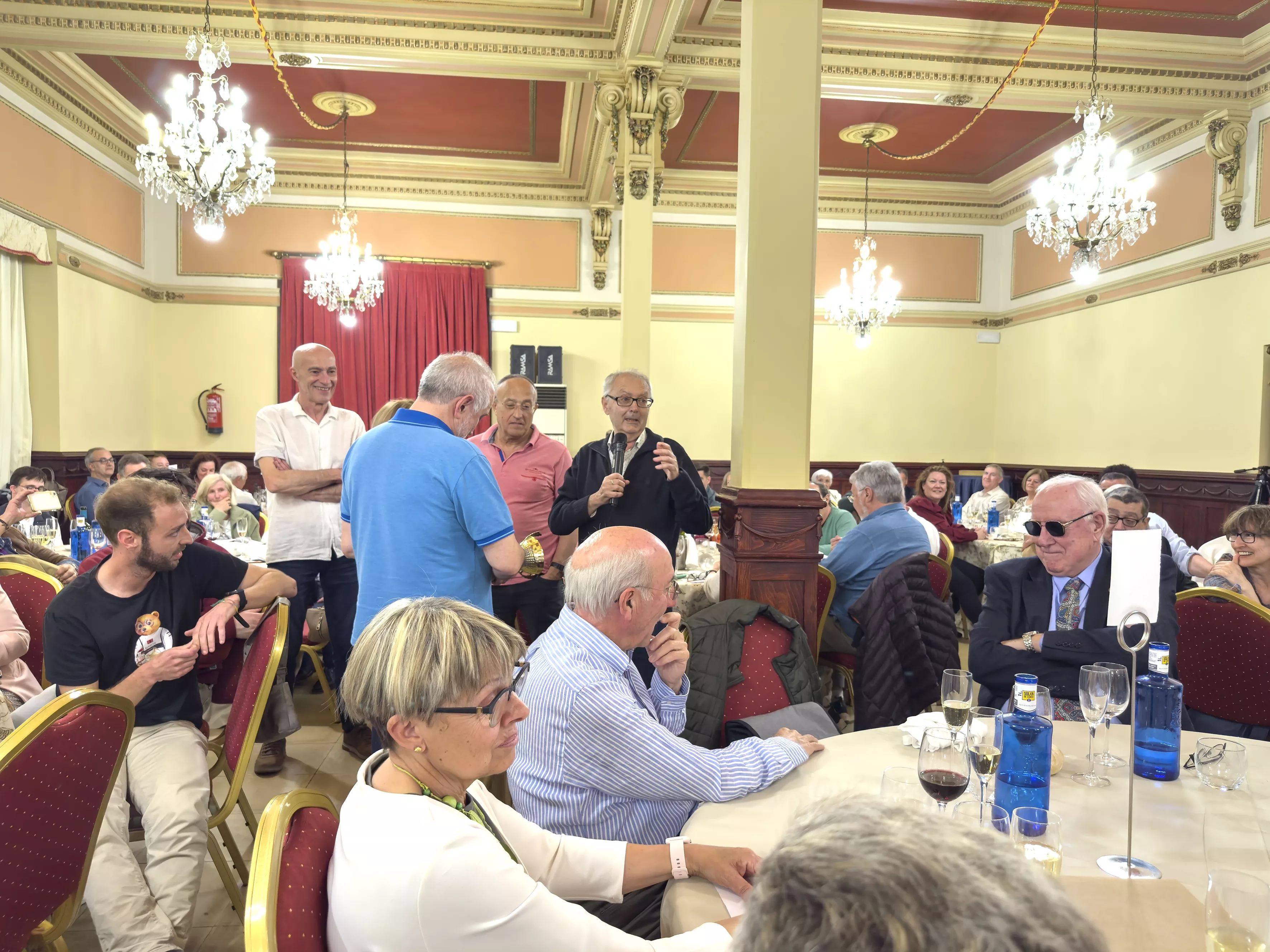 Fiesta de jubilación de Miguel Ángel Blasco, Pichichi. Foto Alejandro Sanagustín