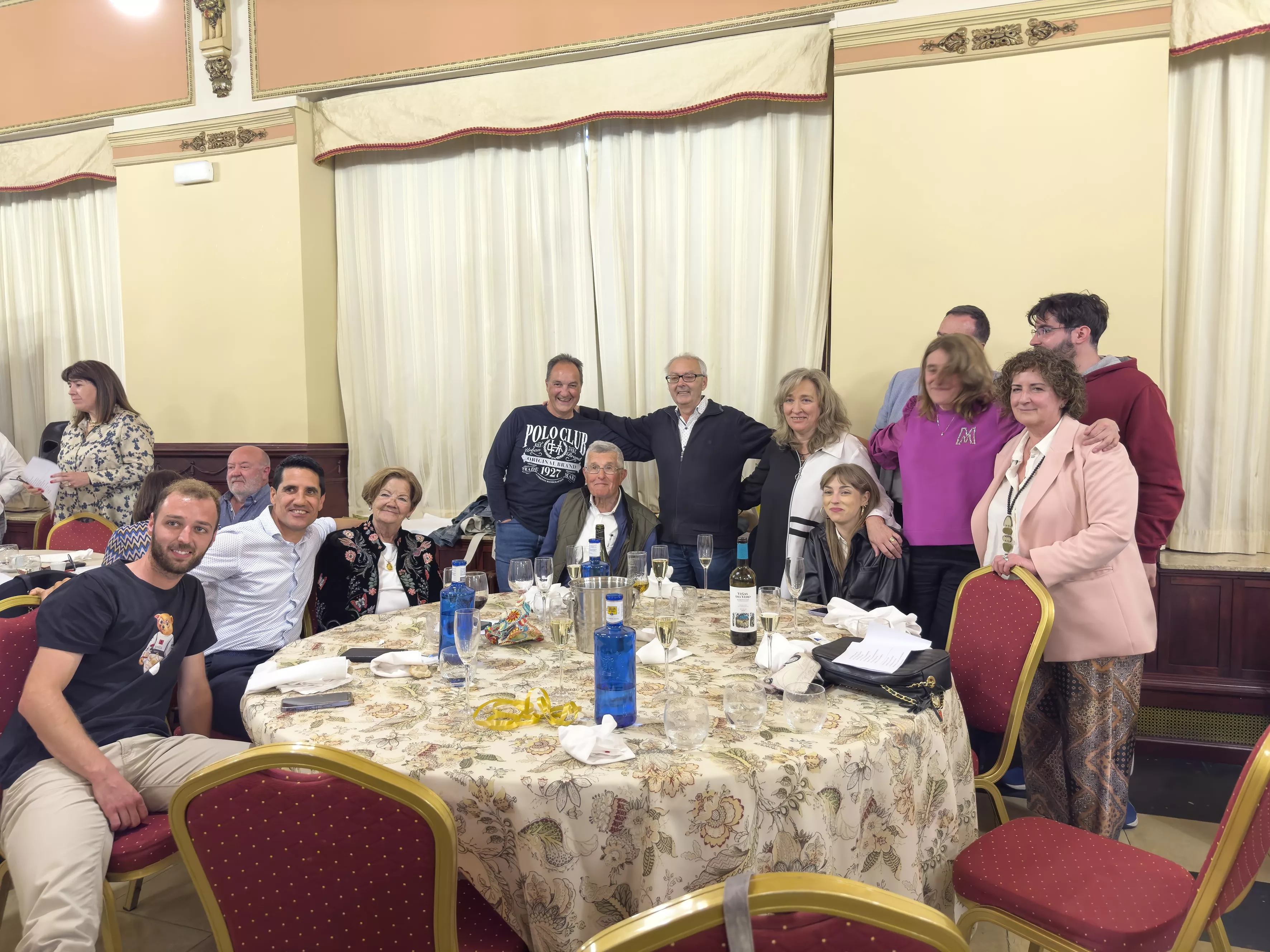 Fiesta de jubilación de Miguel Ángel Blasco, Pichichi. Foto Alejandro Sanagustín