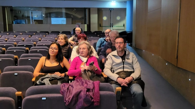 Algunos de los asistentes a la presentación de la obra del coronel Rubio Damián Algunos de los asistentes a la presentación de la obra del coronel Rubio Damián