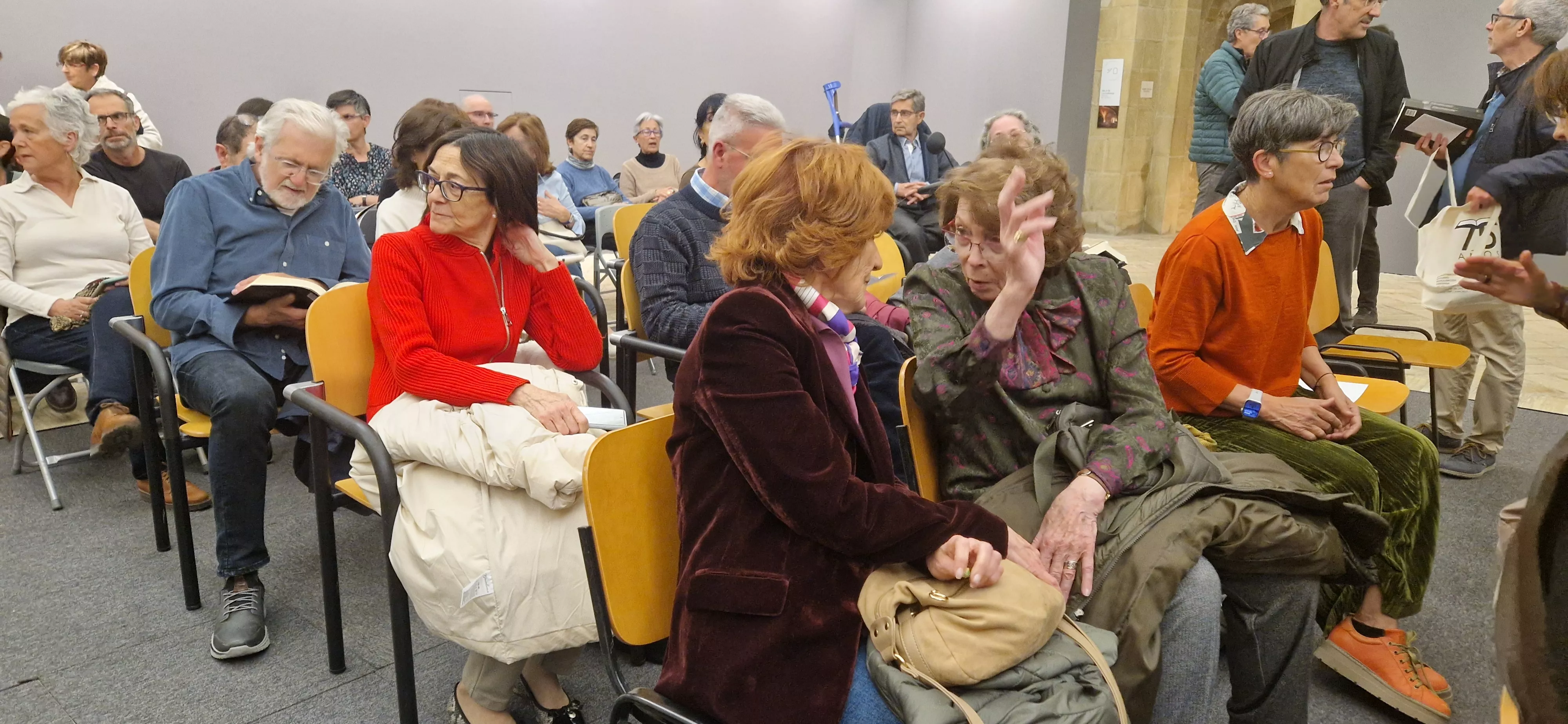 Juan Mainer presenta su libro Del elitismo a la masificación. Foto Myriam Martínez 