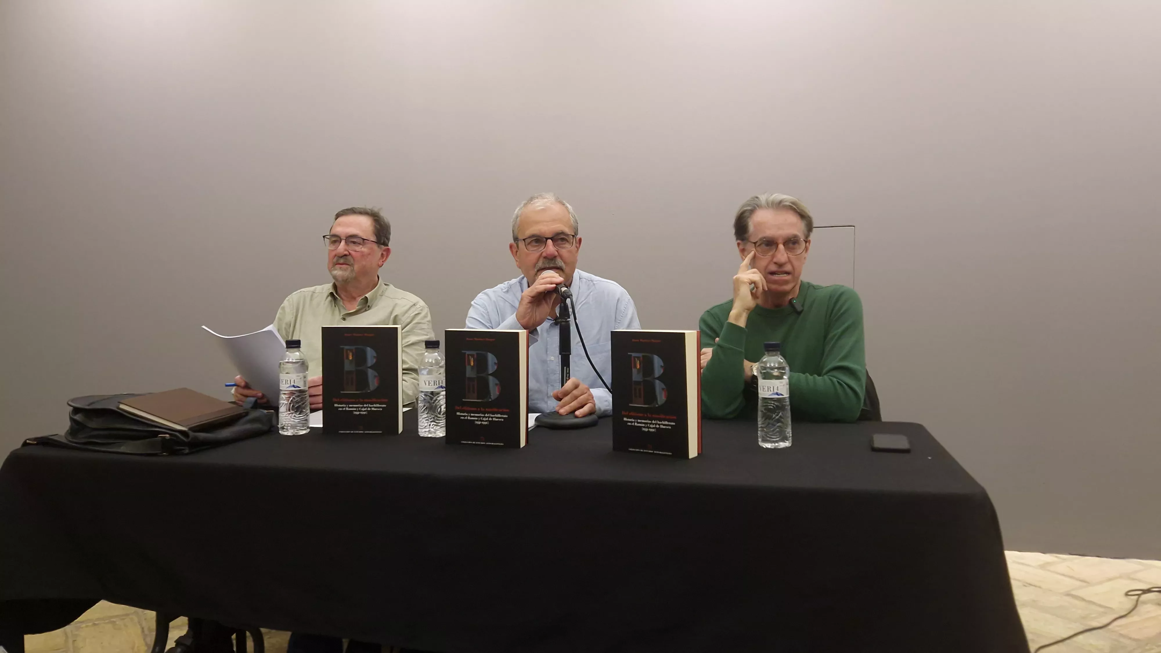 Juan Mainer presenta su libro Del elitismo a la masificación. Foto Myriam Martínez 