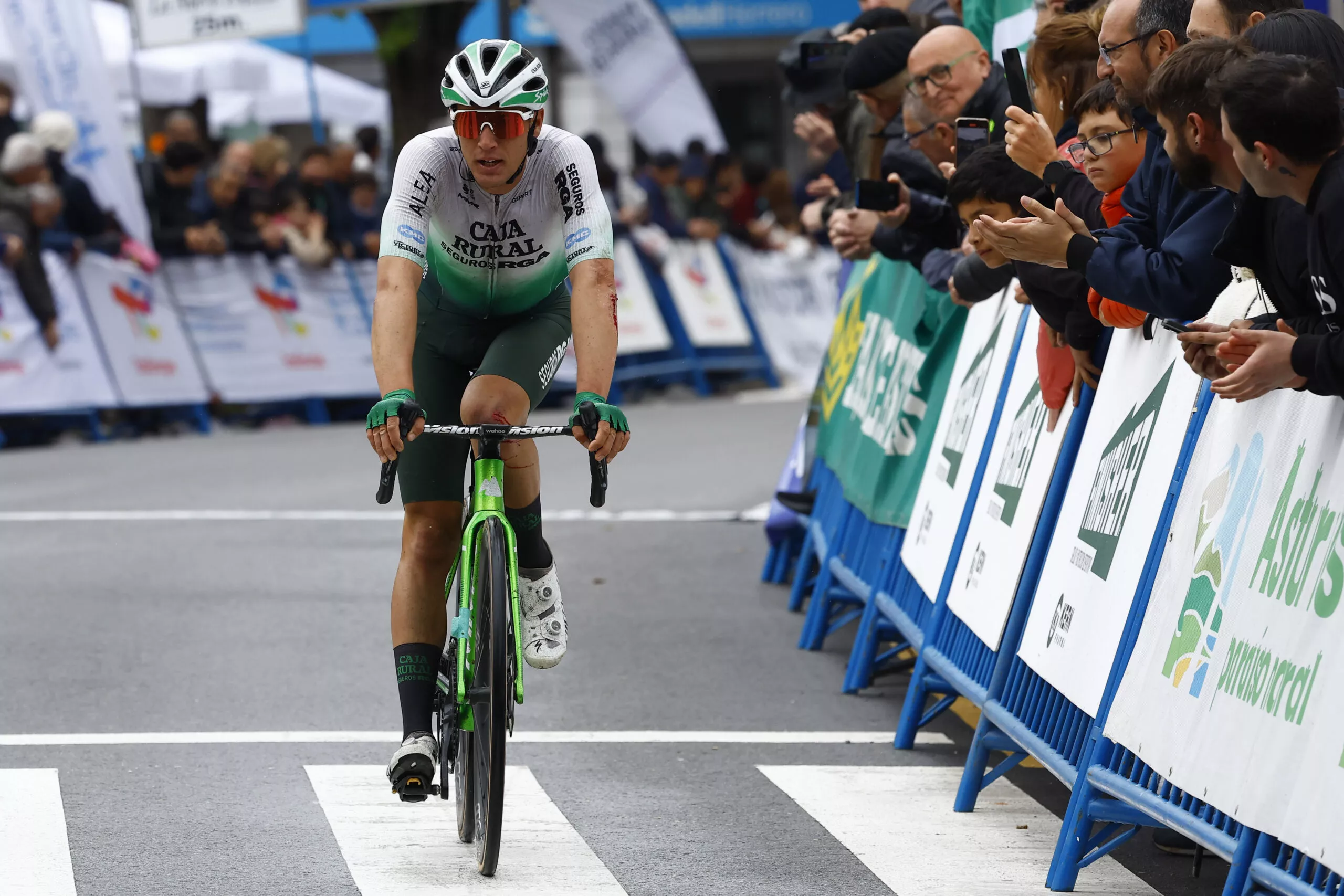 Fernando Barceló en la primera etapa de la Vuelta a Asturias.