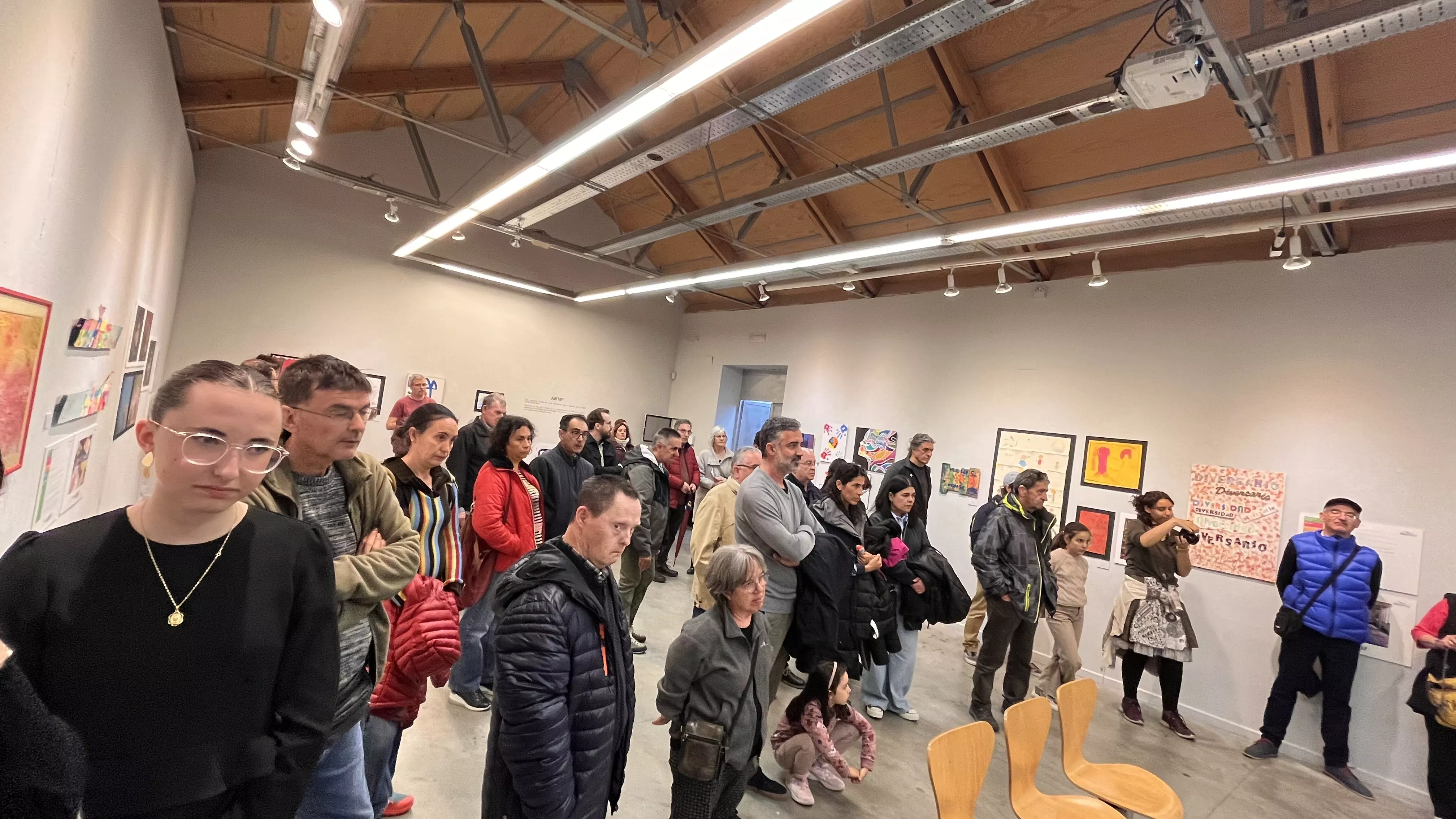 Inauguración de la exposición de las obras presentadas a Diversario 2024. Foto Mercedes Manterola