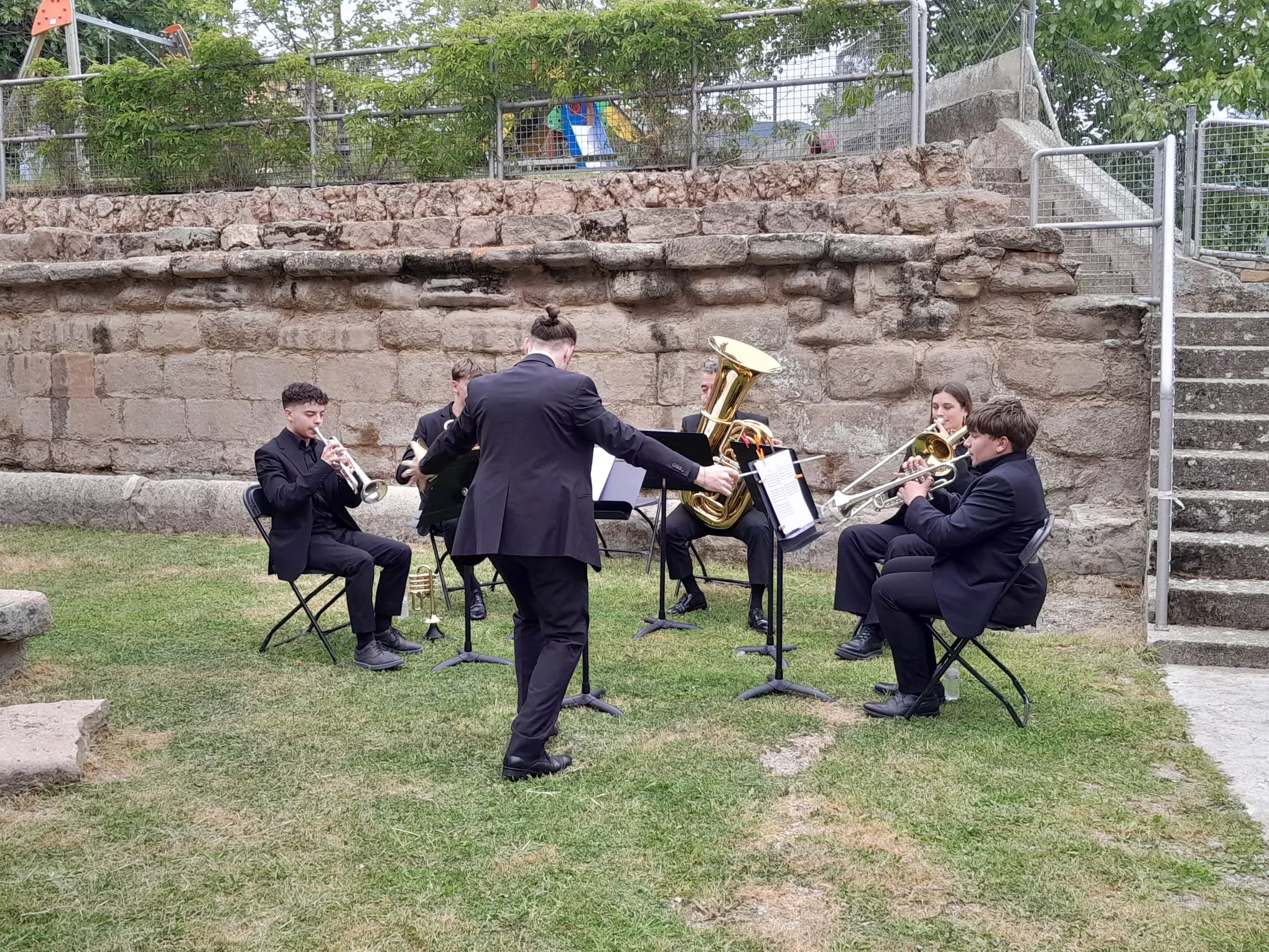 Inauguración del "Dado de la paz" en Bolea del Colegio Virgen de la Soledad.