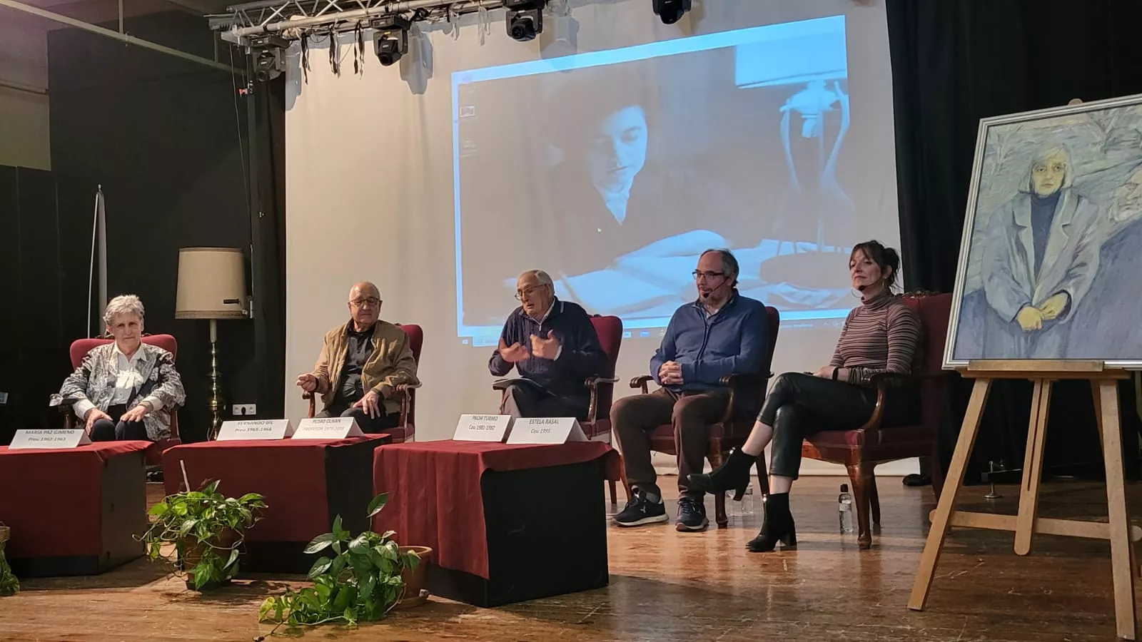 Inauguración del salón de actos del Ramón y Cajal como Ángela Martín Casabiel
