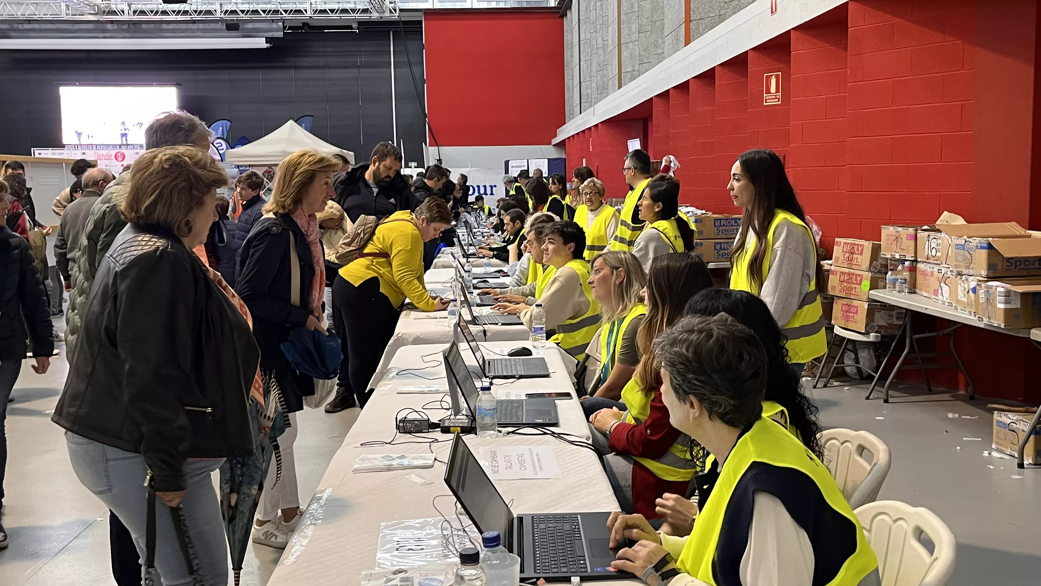 Premarcha Aspace 2024 en el Palacio de Congresos de Huesca. Foto Mercedes Manterola Premarcha Aspace 2024 en el Palacio de Congresos de Huesca. Foto Mercedes Manterola