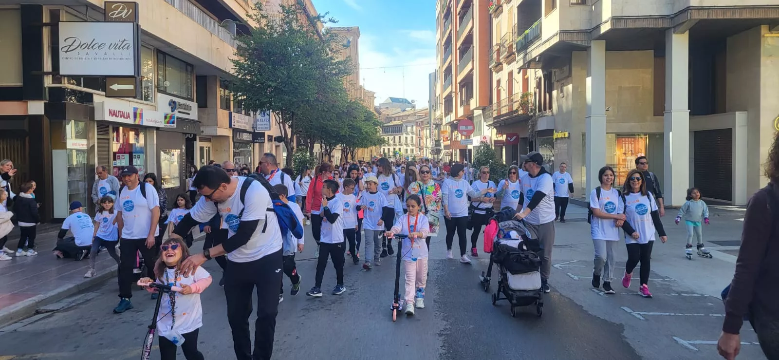 1aa1a02d 1f32 4332 afad dffb46bc44cd