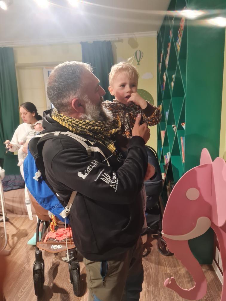 Primera expedición a Ucrania en marzo con ucranianos de vuelta para ponerse a salvo en España.