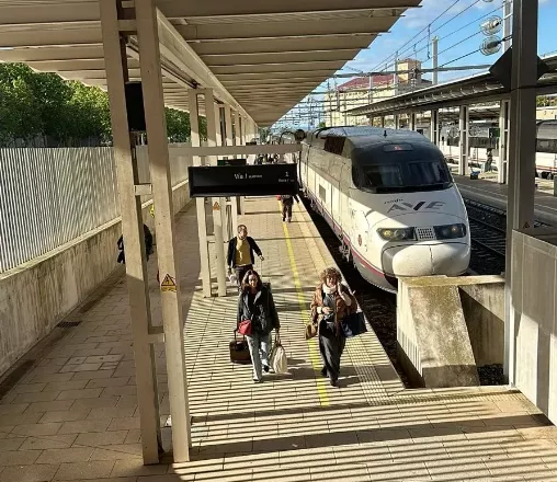 Nuevo billete único tren+bus para viajar desde Madrid y Zaragoza a Astún, Candanchú y Formigal.