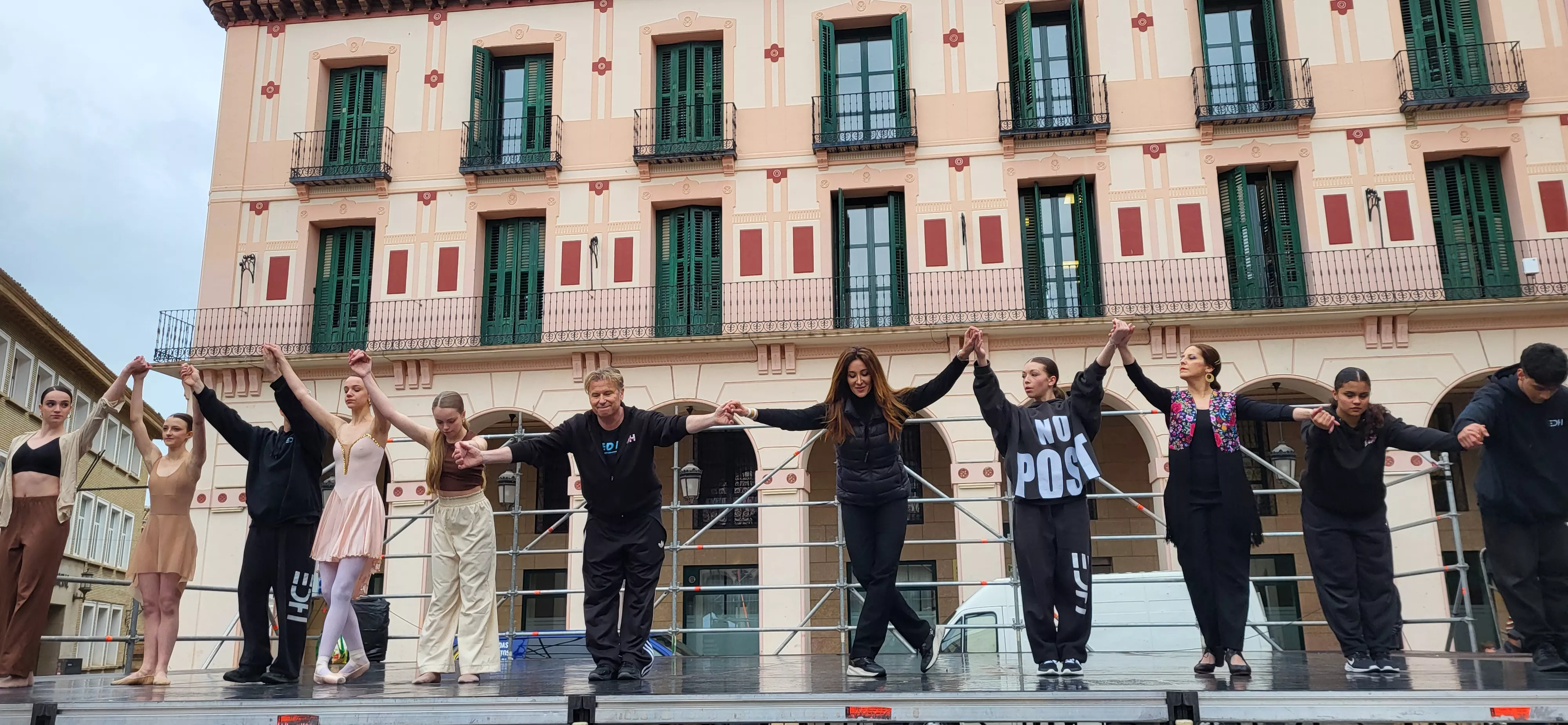 Celebración del Día Internacional de la Danza en Huesca. Foto Mercedes Manterola