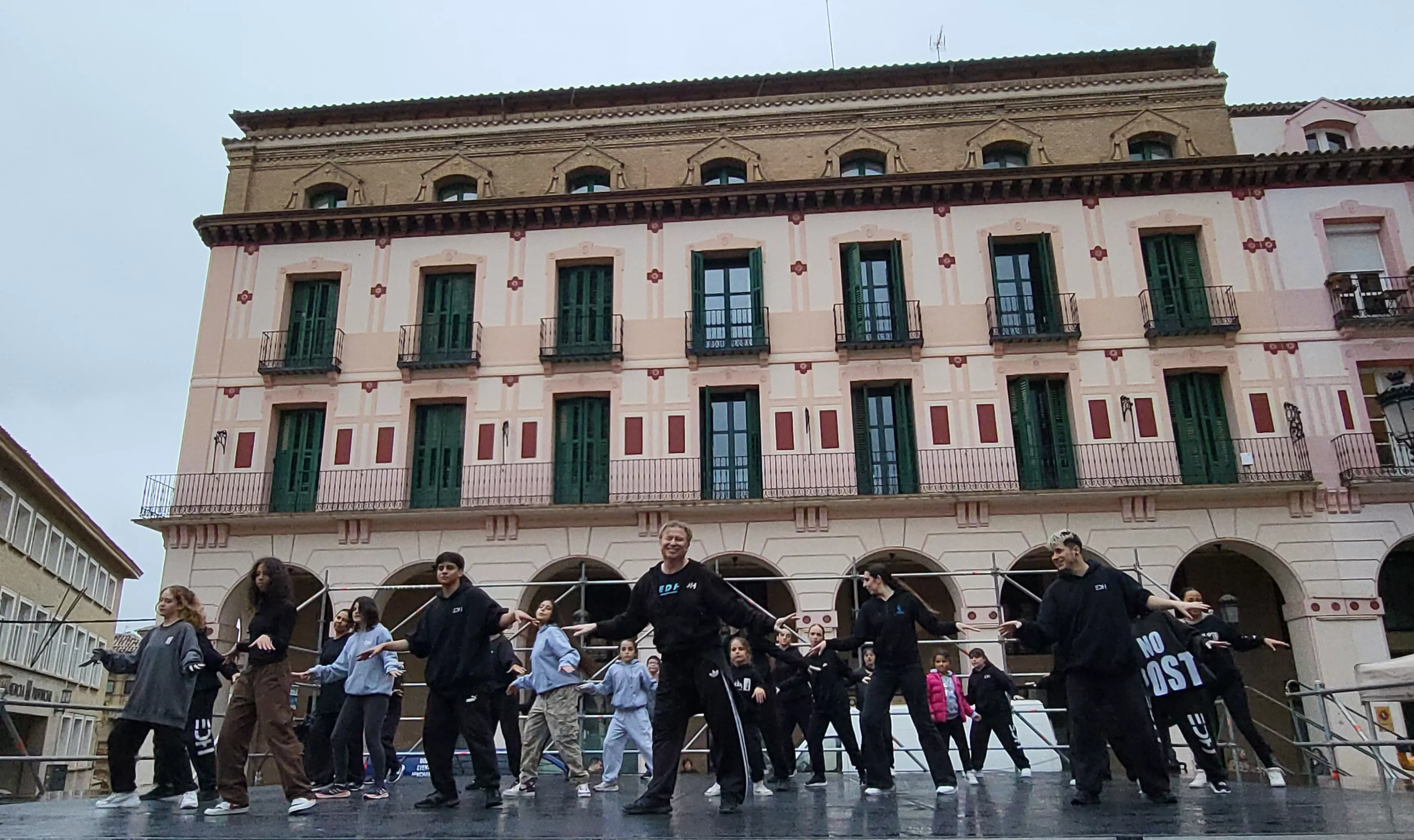 Celebración del Día Internacional de la Danza en Huesca. Foto Mercedes Manterola