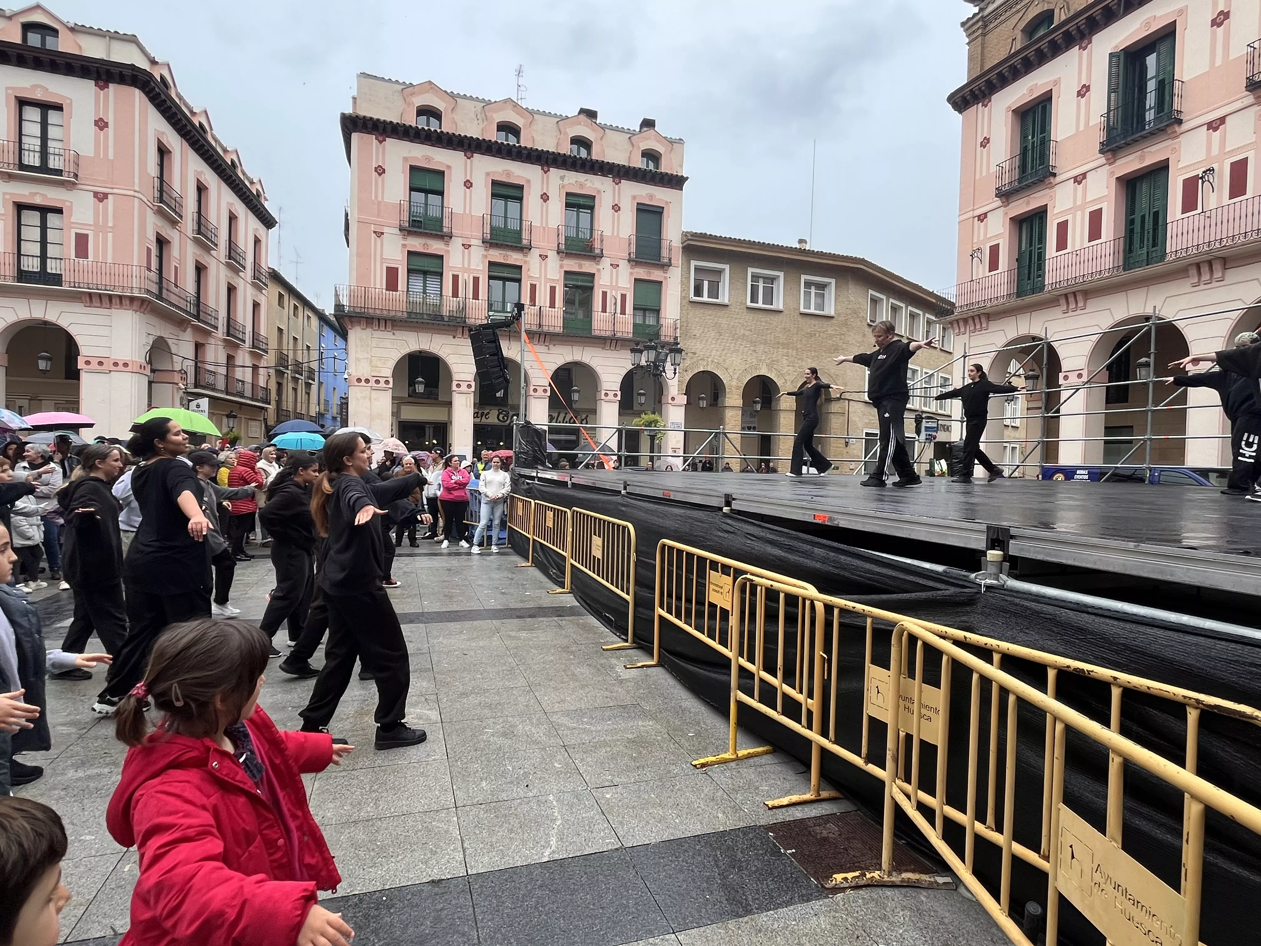 Celebración del Día Internacional de la Danza en Huesca. Foto Mercedes Manterola