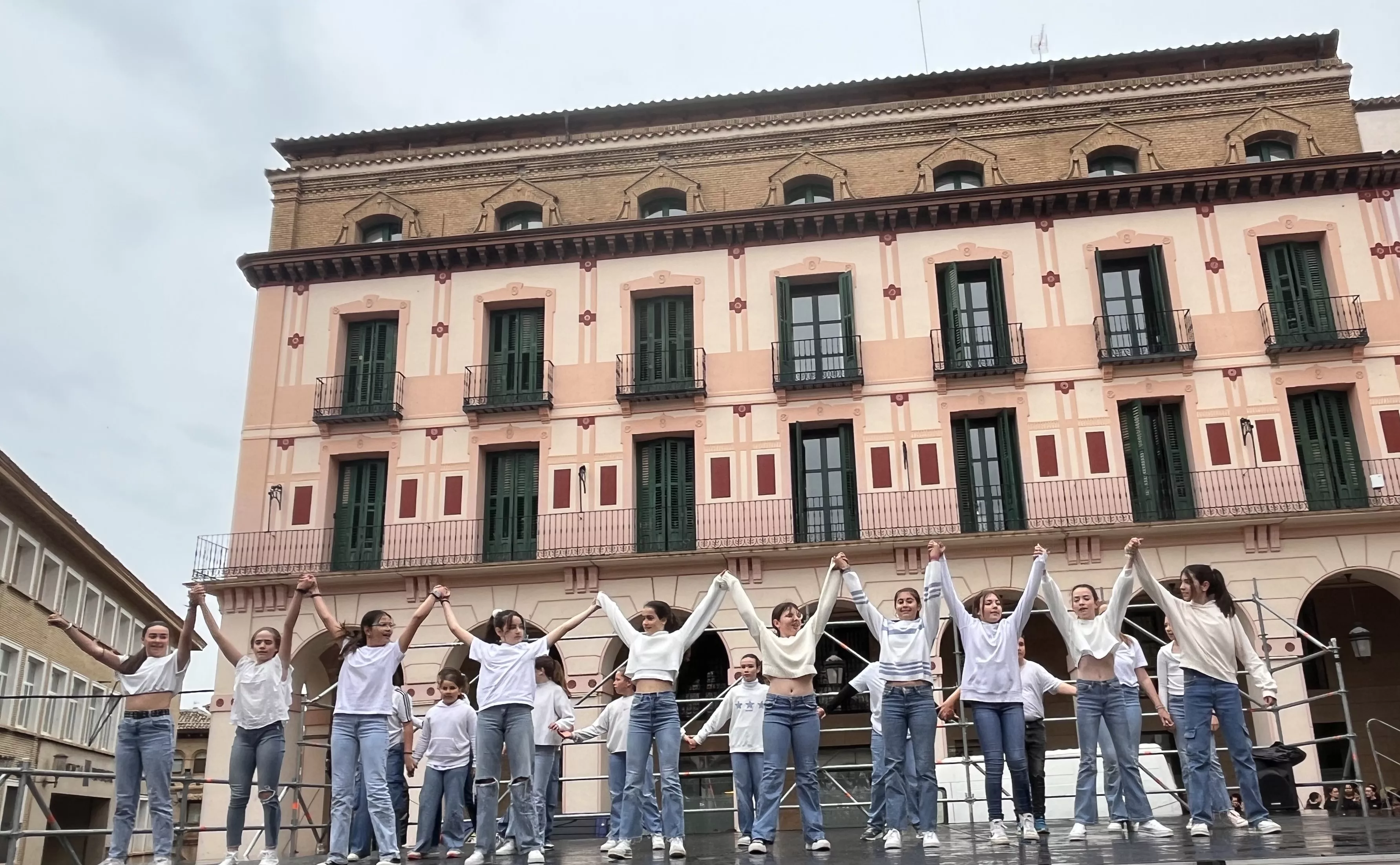 Celebración del Día Internacional de la Danza en Huesca. Foto Mercedes Manterola