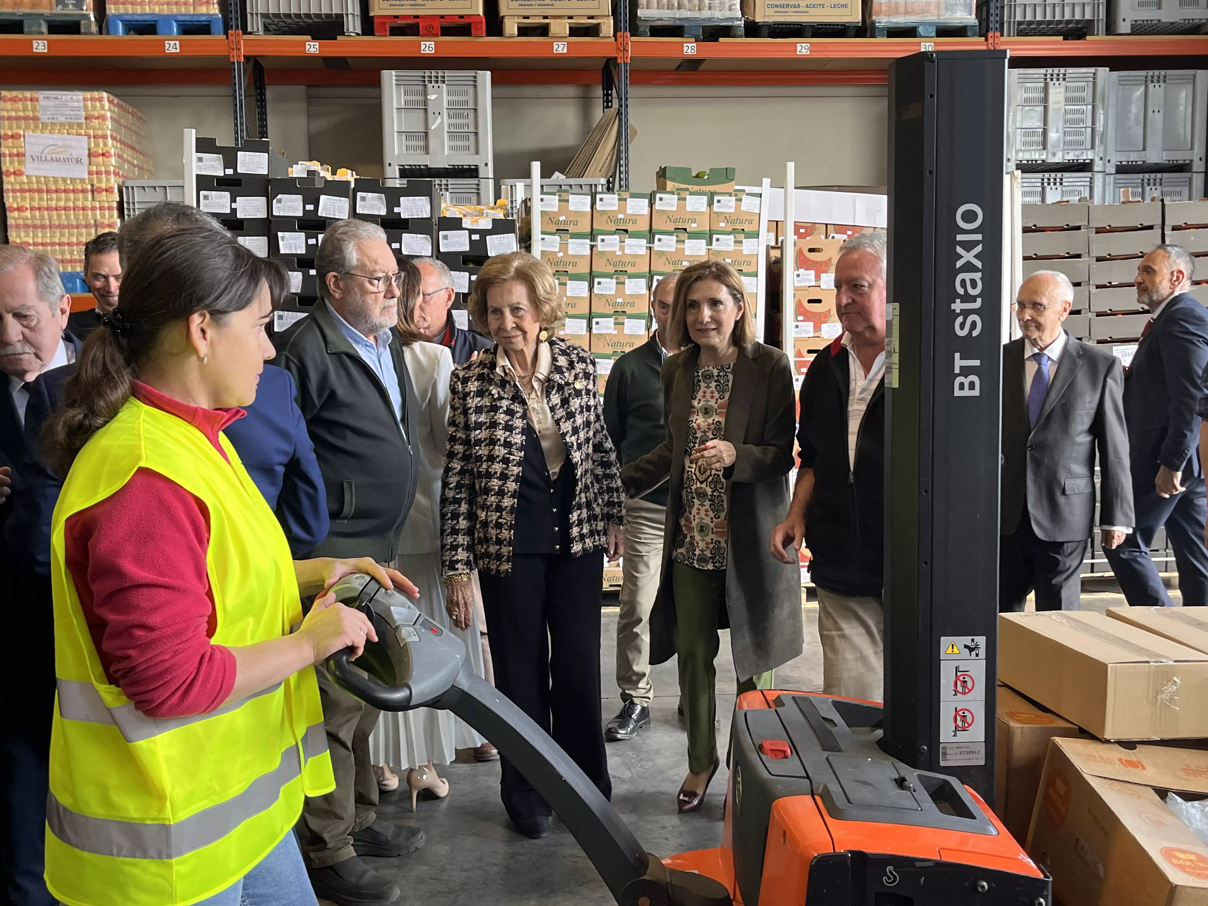 Visita de la Reina Sofía al Banco de Alimentos de Huesca. Foto Mercedes Manterola