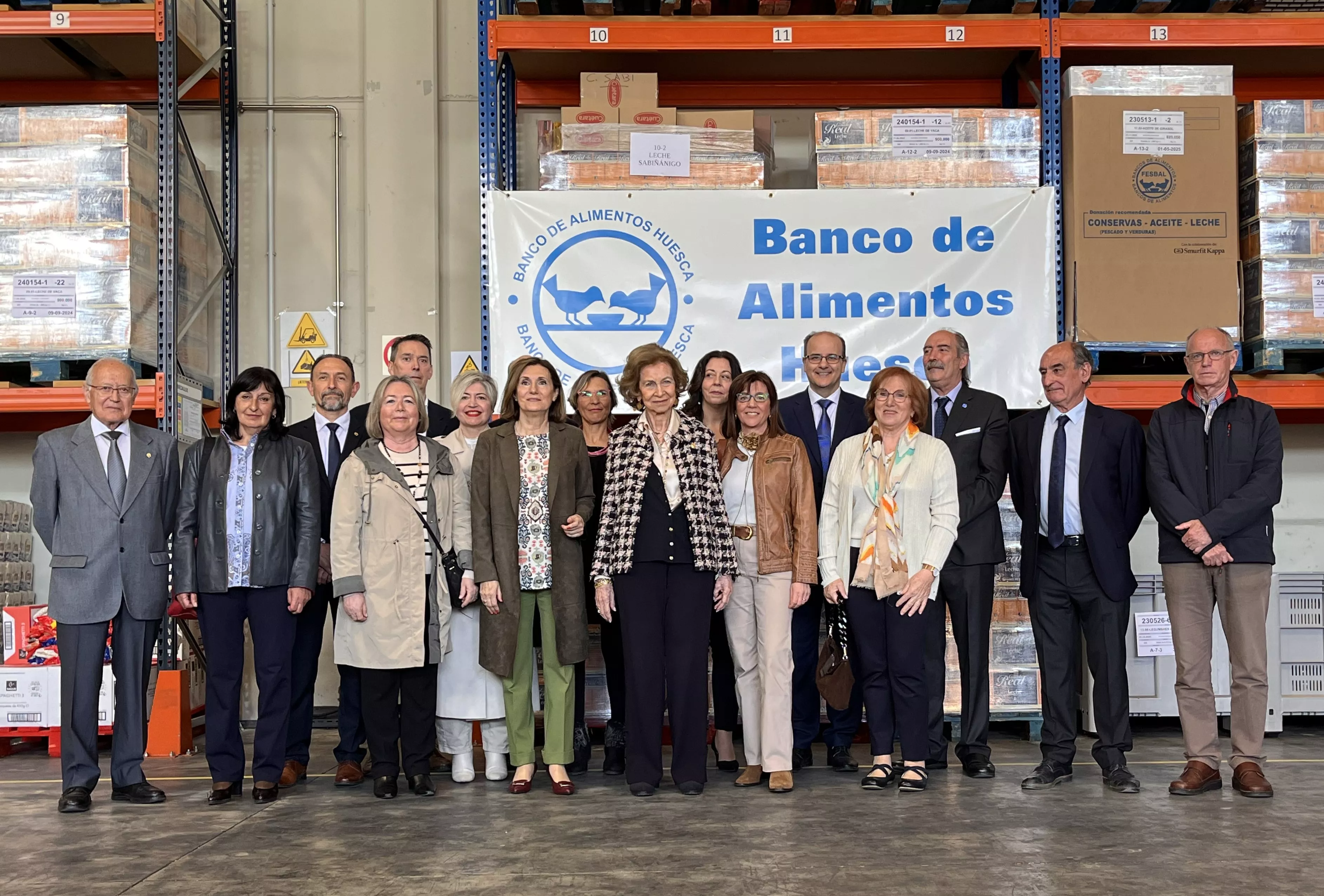 Visita de la Reina Sofía al Banco de Alimentos de Huesca. Foto Mercedes Manterola
