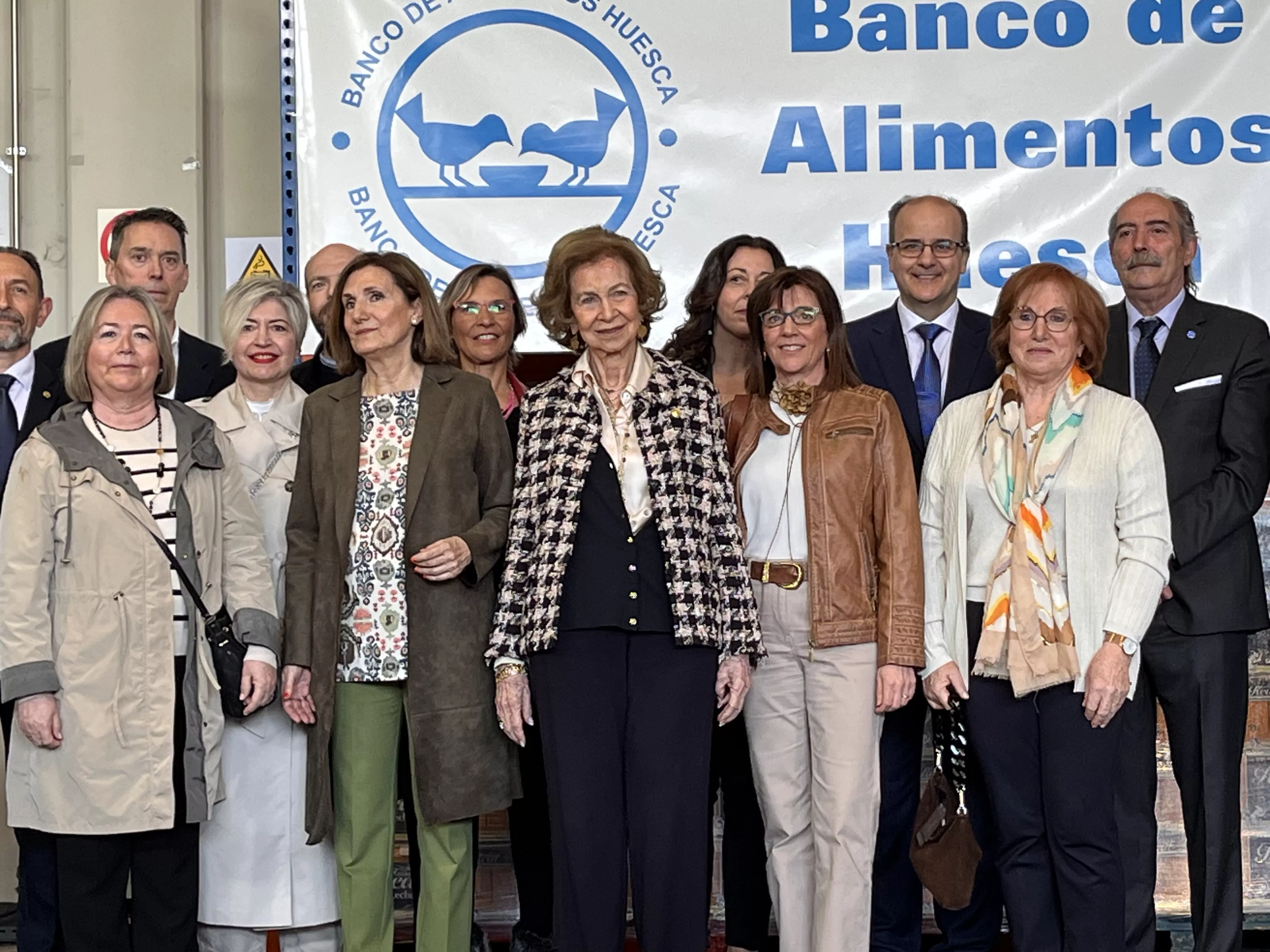 Visita de la Reina Sofía al Banco de Alimentos de Huesca. Foto Mercedes Manterola