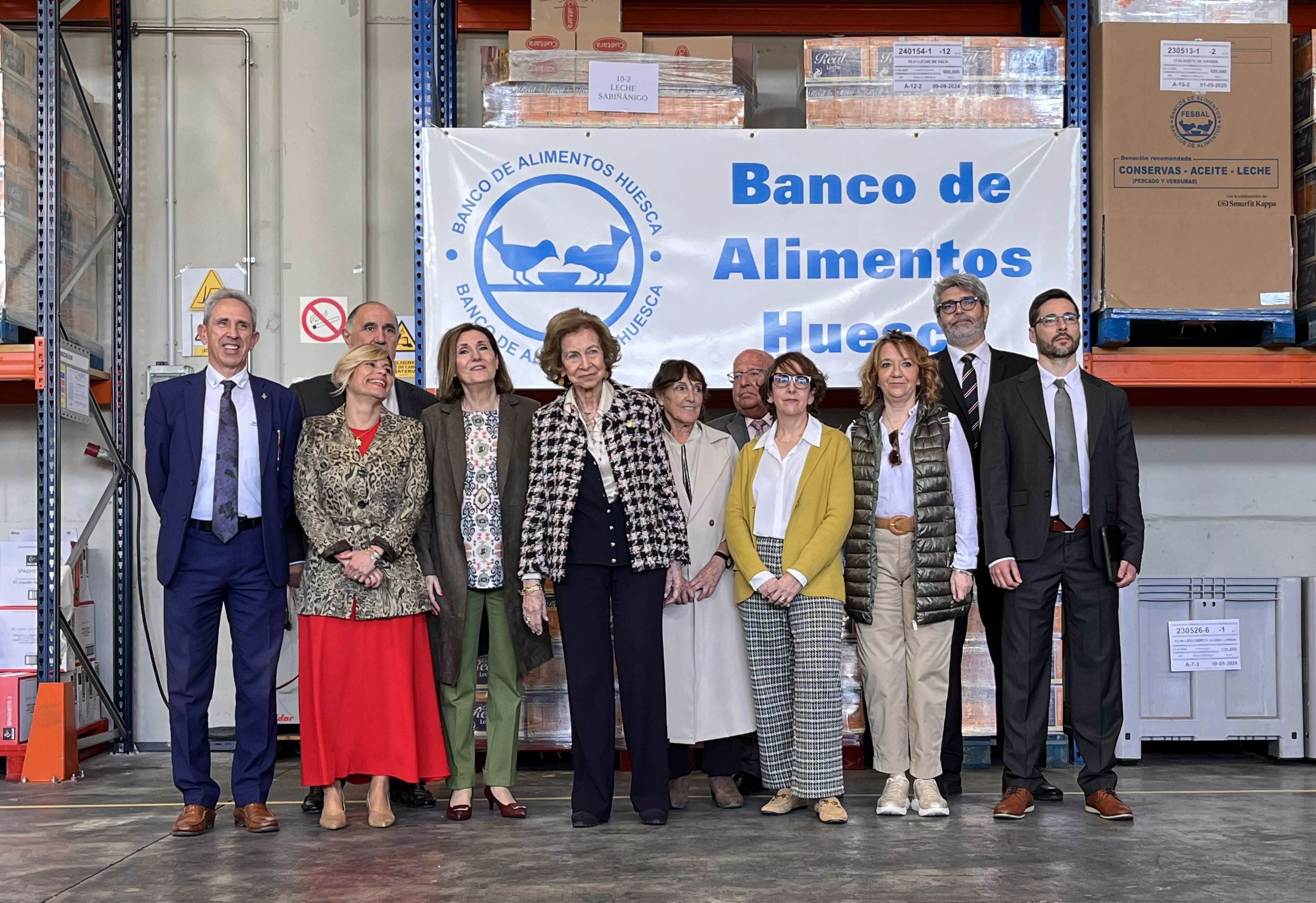 Visita de la Reina Sofía al Banco de Alimentos de Huesca. Foto Mercedes Manterola