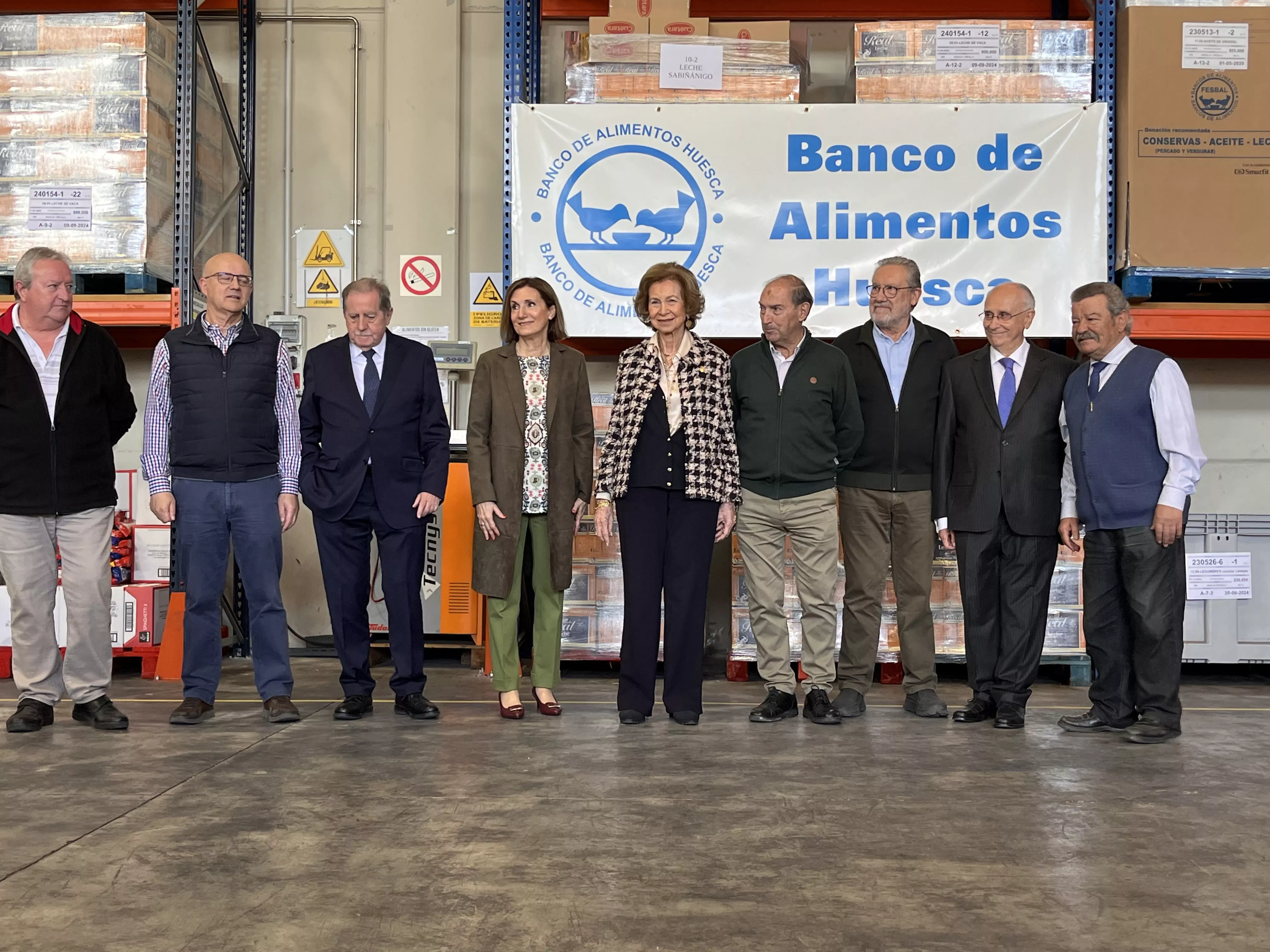 Visita de la Reina Sofía al Banco de Alimentos de Huesca. Foto Mercedes Manterola