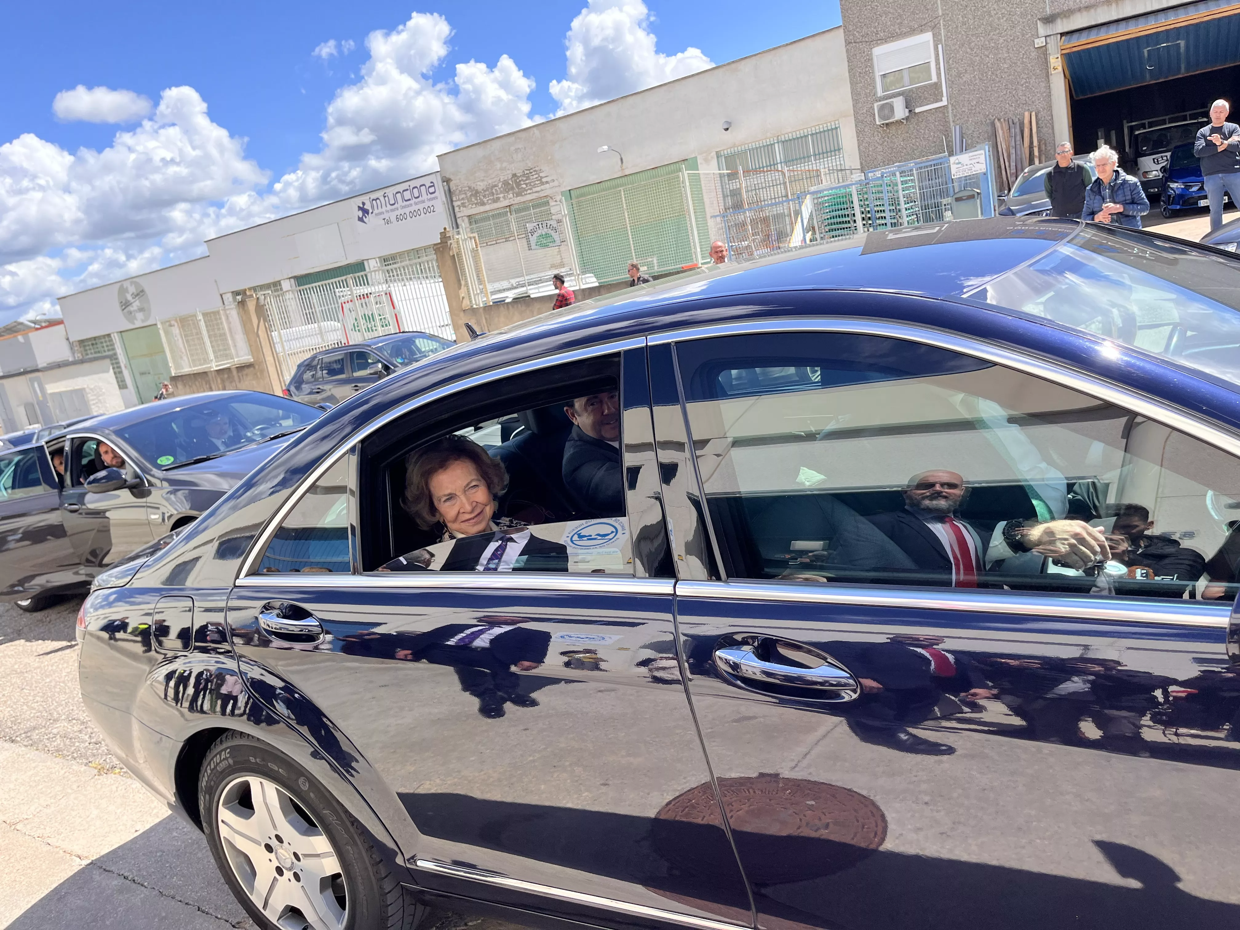 Visita de la Reina Sofía al Banco de Alimentos de Huesca. Foto Mercedes Manterola