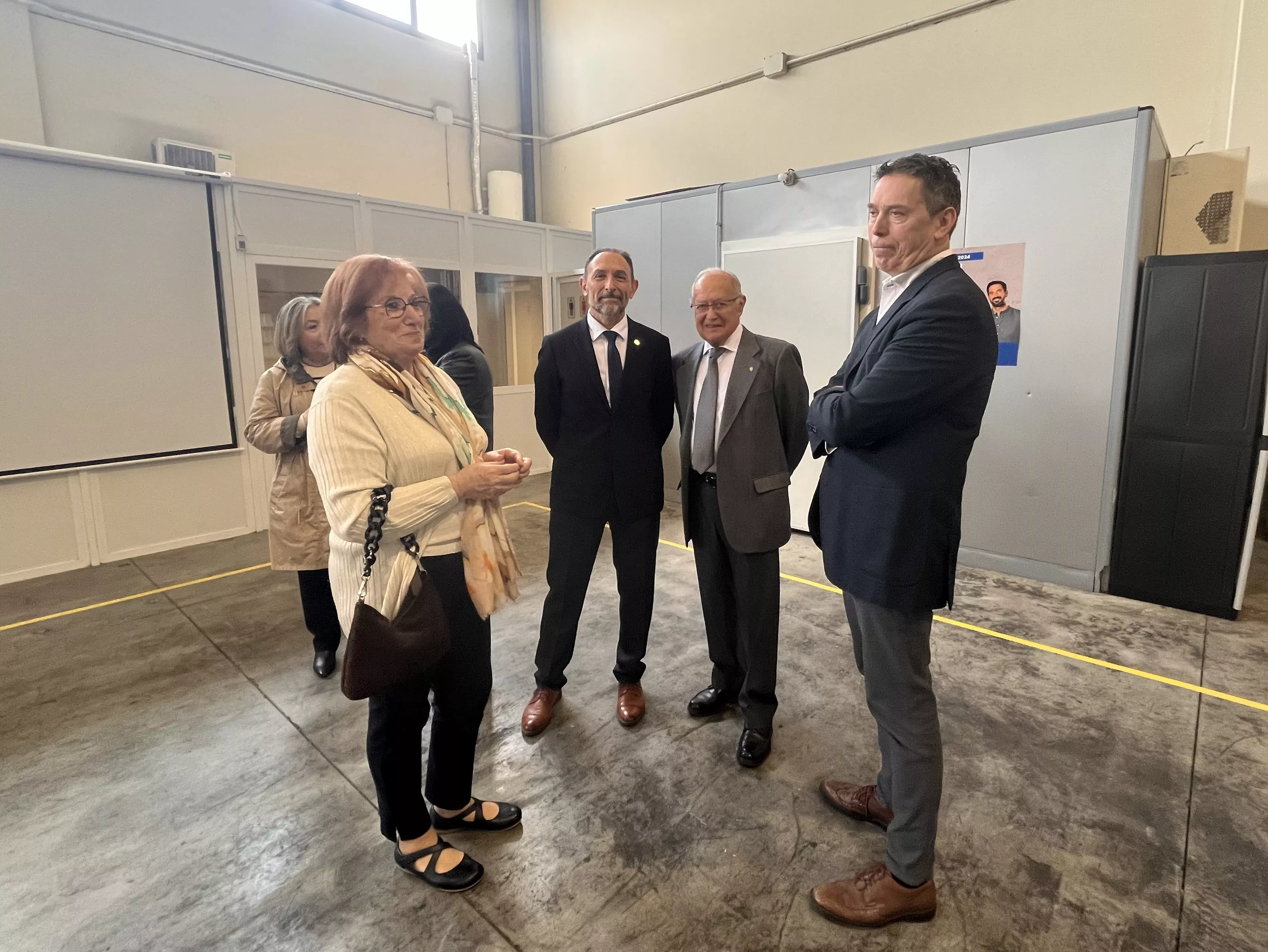 Visita de la Reina Sofía al Banco de Alimentos de Huesca. Foto Mercedes Manterola