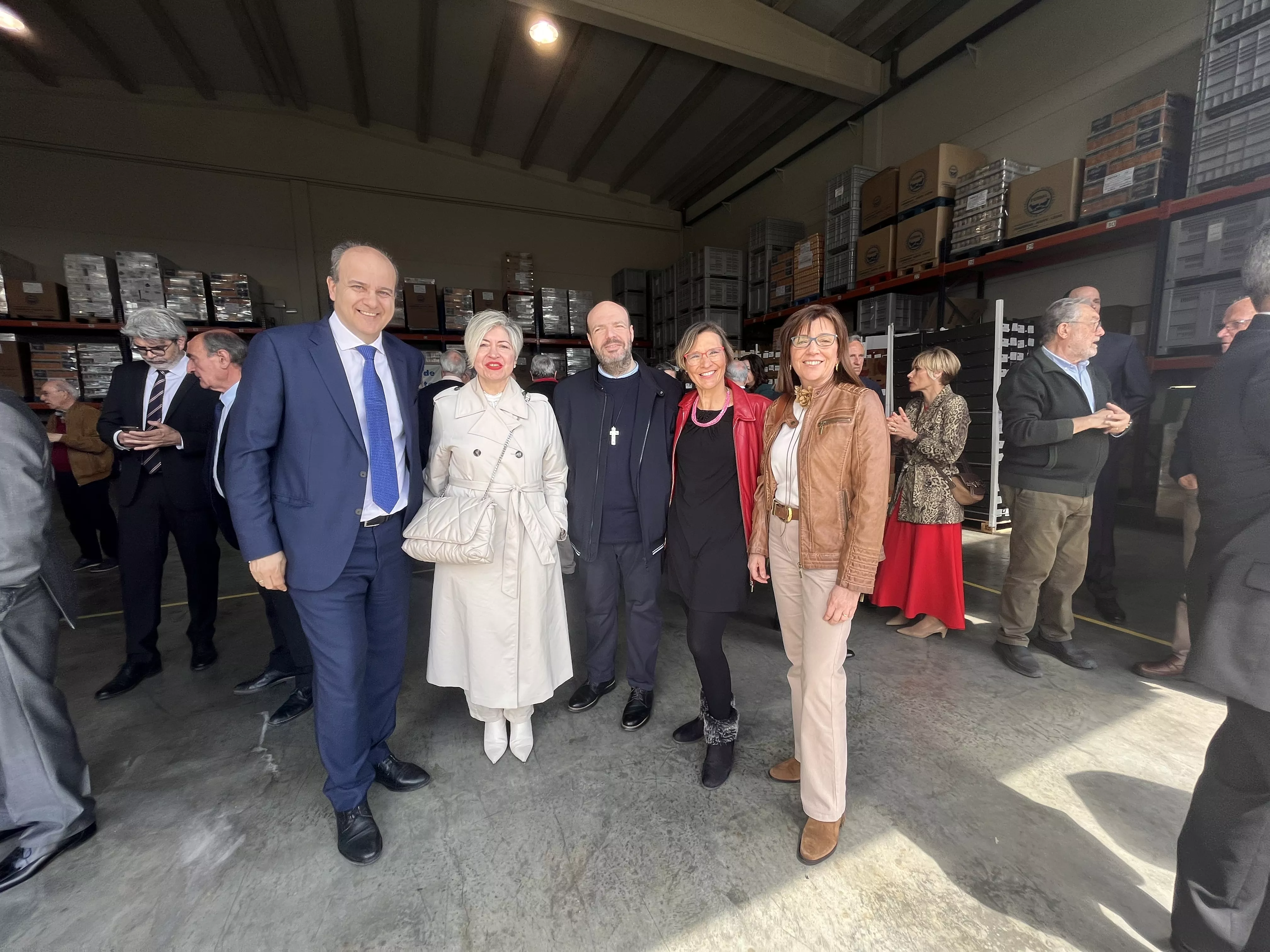 Visita de la Reina Sofía al Banco de Alimentos de Huesca. Foto Mercedes Manterola