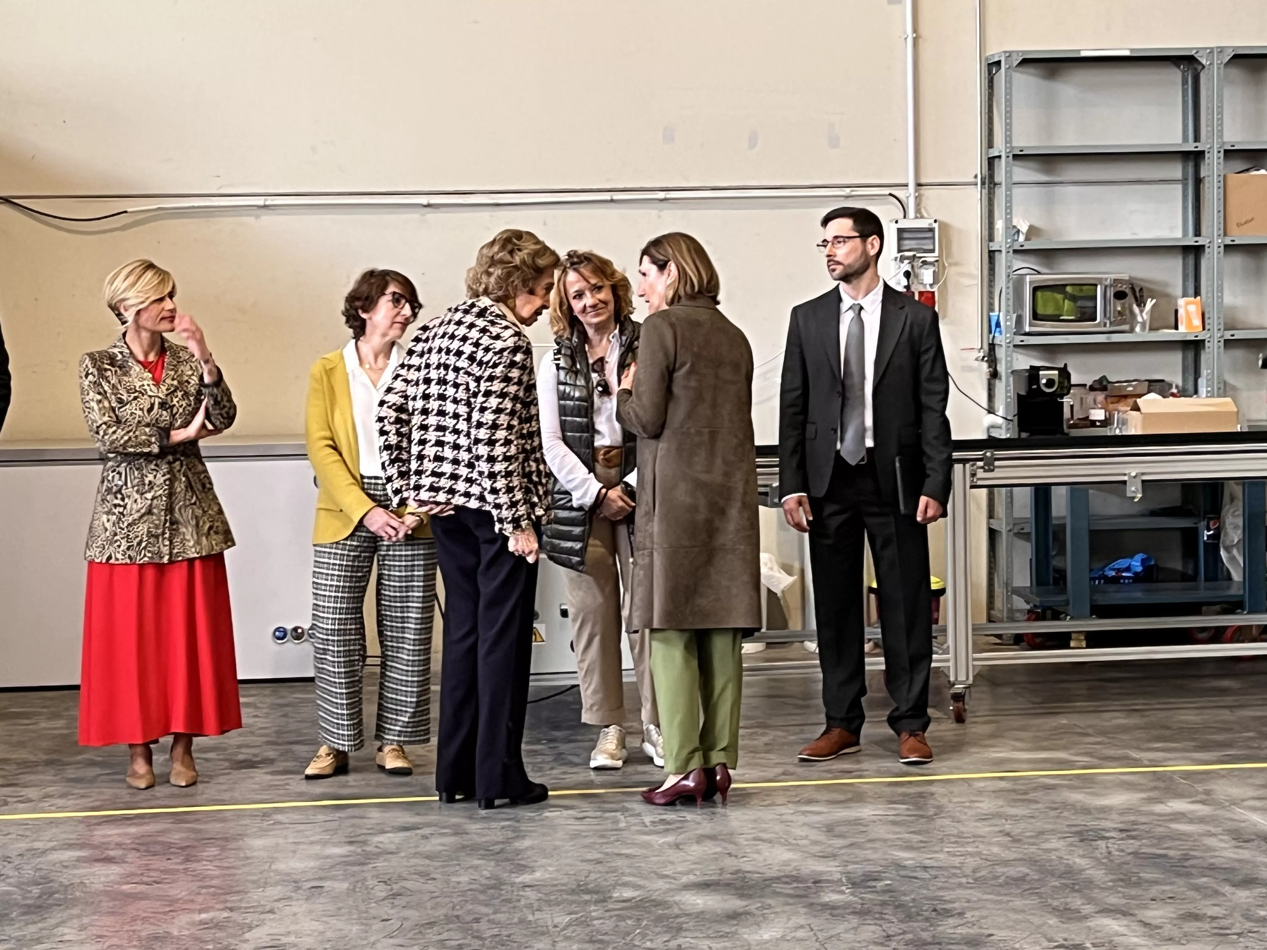Visita de la Reina Sofía al Banco de Alimentos de Huesca. Foto Mercedes Manterola
