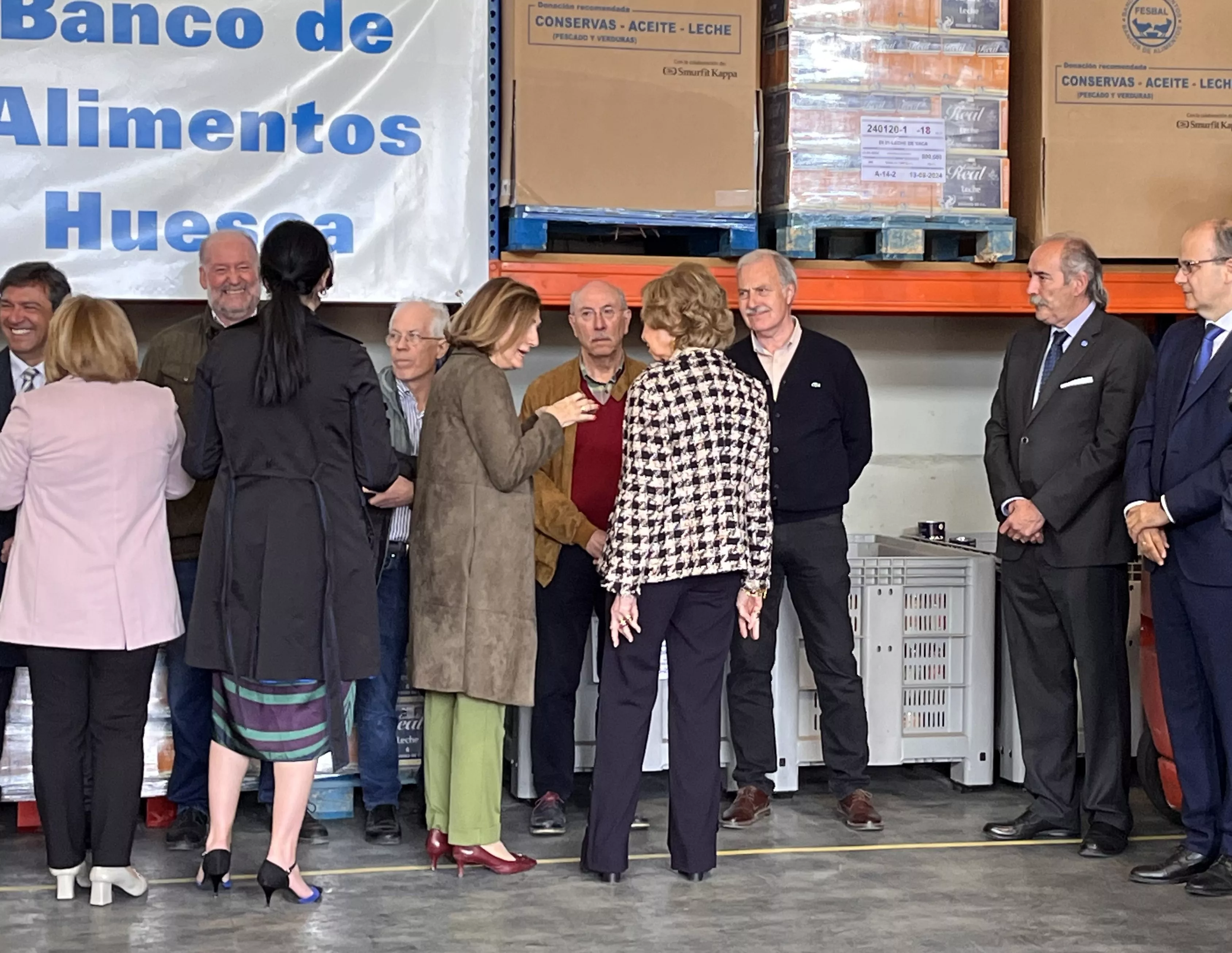 Visita de la Reina Sofía al Banco de Alimentos de Huesca. Foto Mercedes Manterola