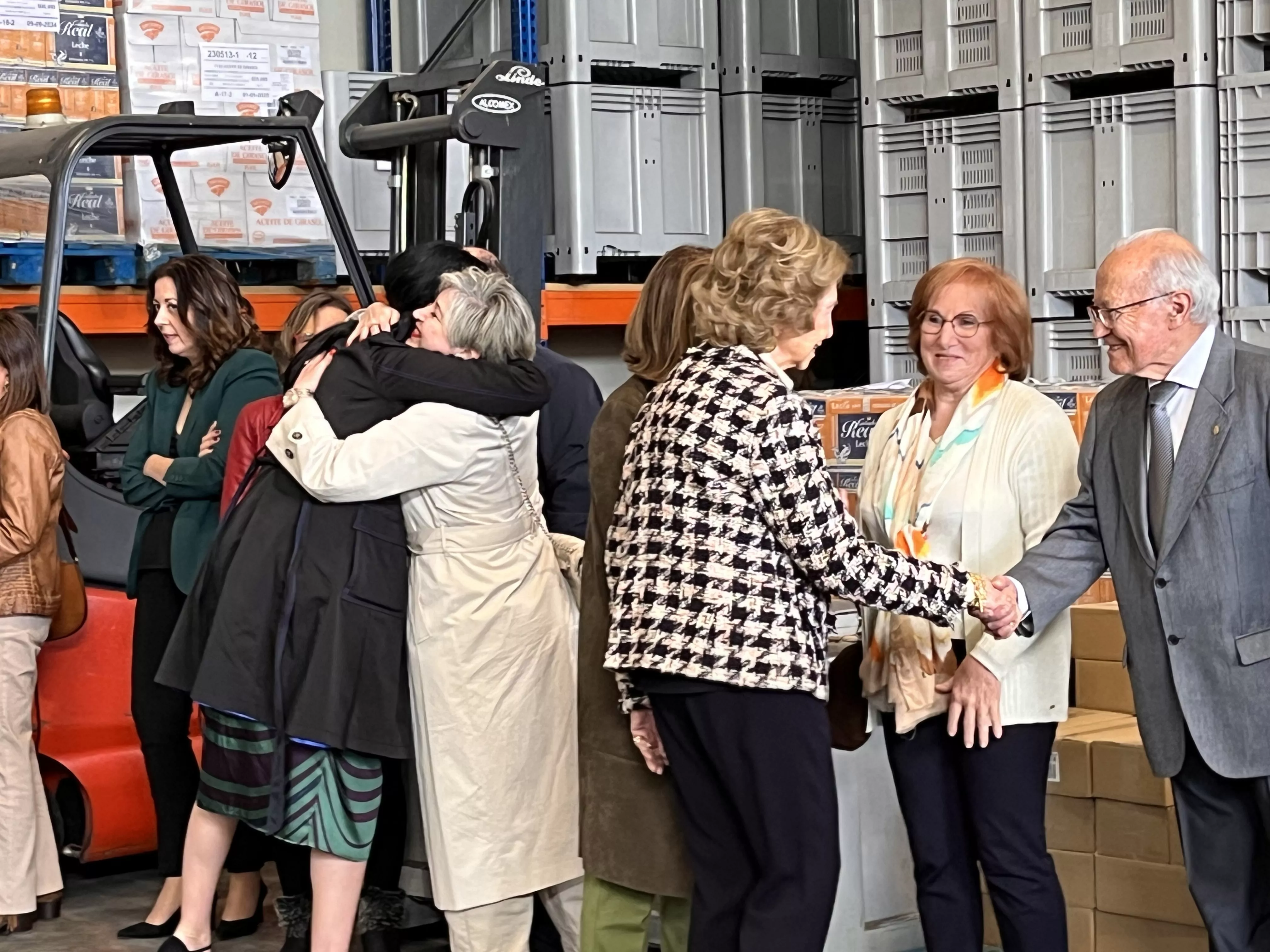 Visita de la Reina Sofía al Banco de Alimentos de Huesca. Foto Mercedes Manterola