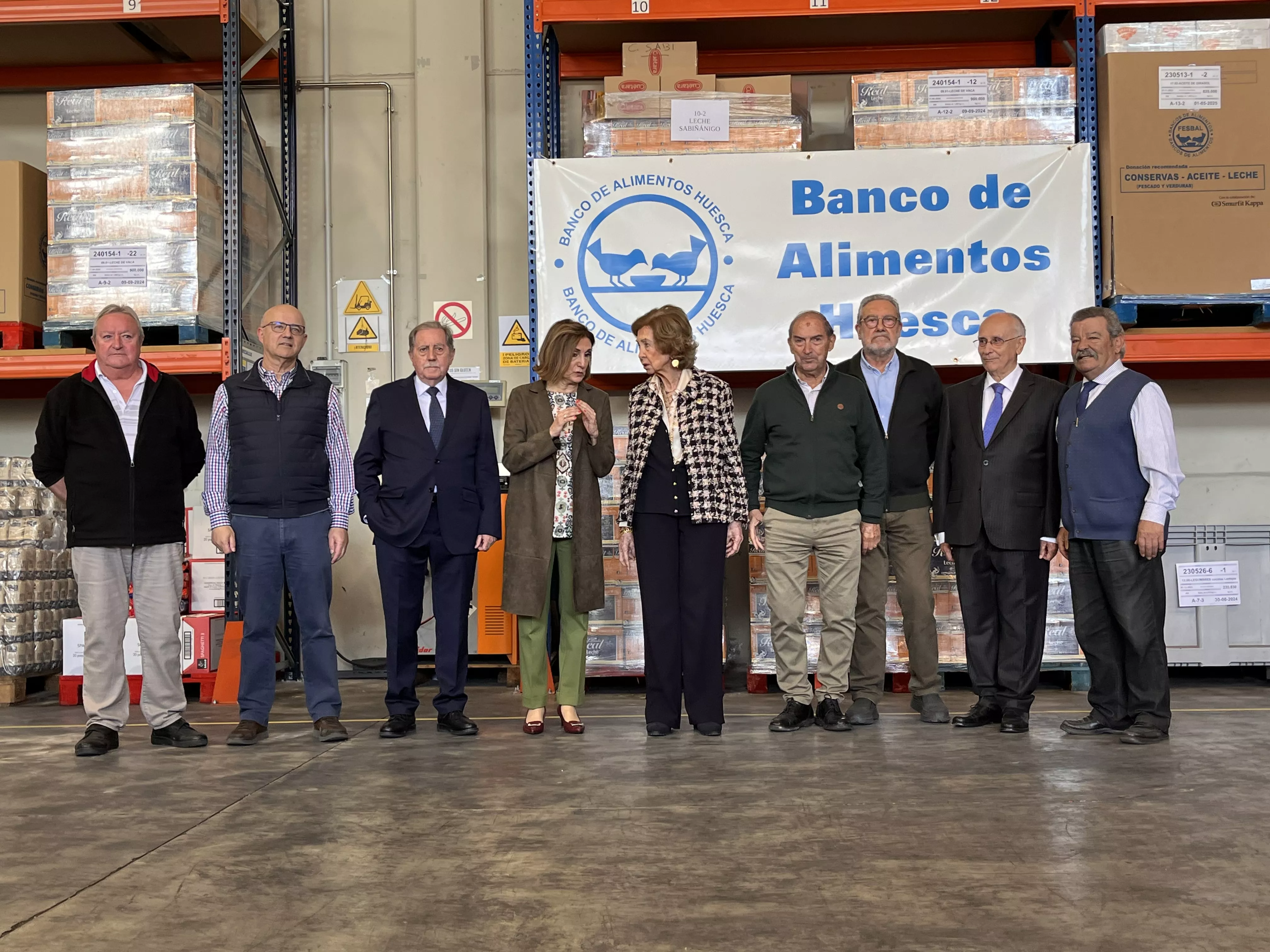 Visita de la Reina Sofía al Banco de Alimentos de Huesca. Foto Mercedes Manterola